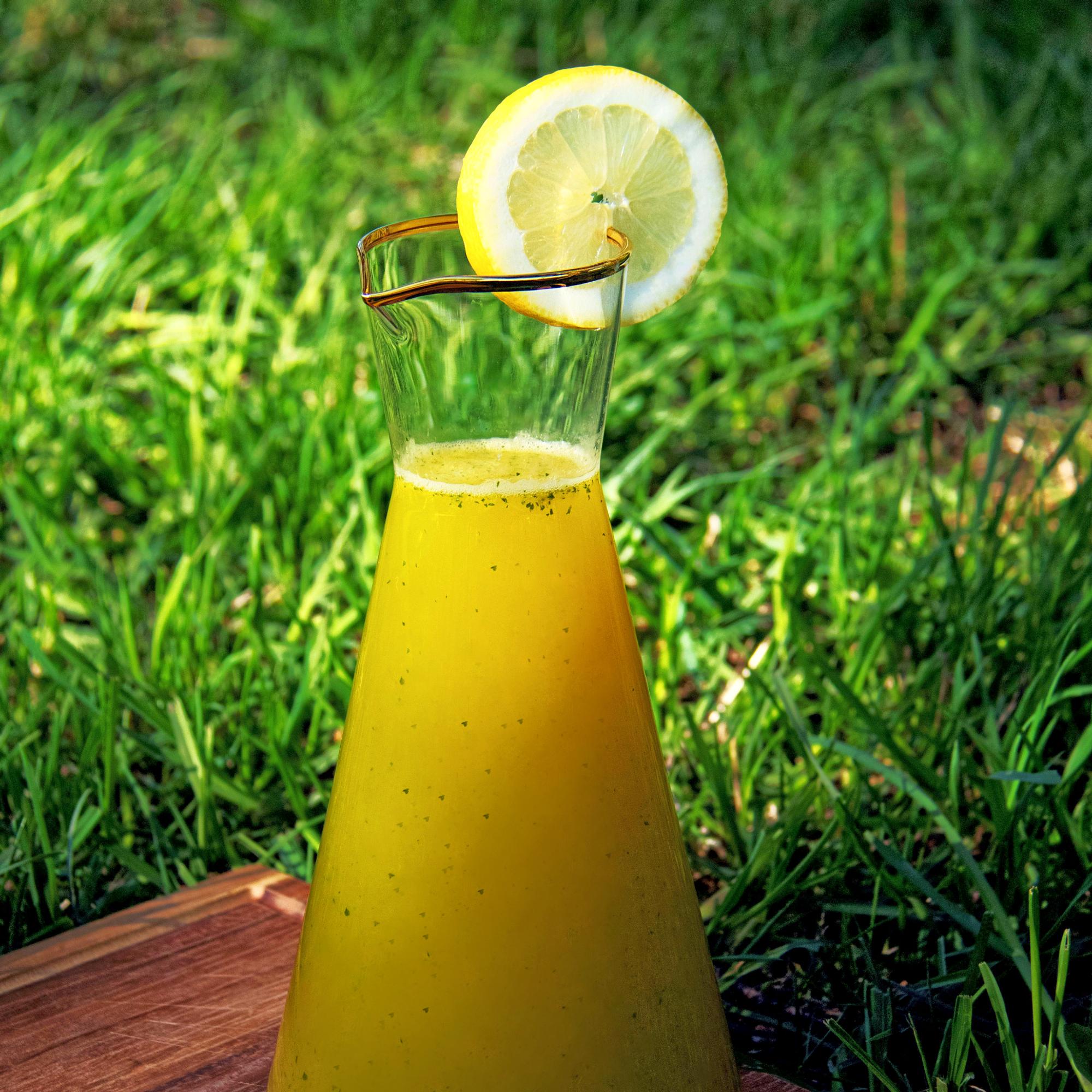 Sitruksinen ananasmocktail – pirteä juoma iloisiin kesäpäiviin
