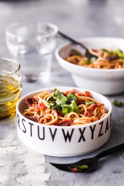 Spaghetti bolognese katso ohje! Maku