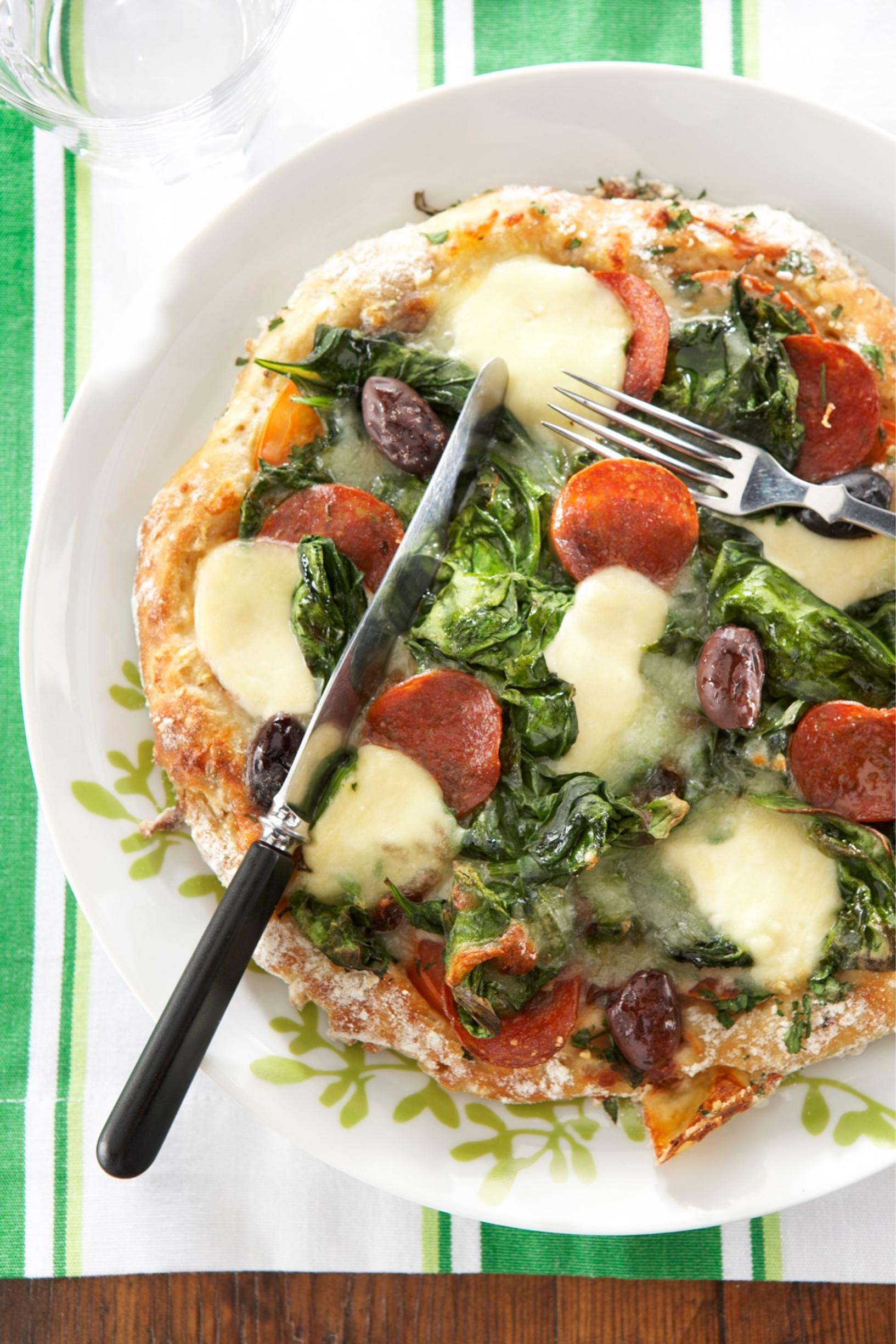 Pinaatti-mozzarellapizza