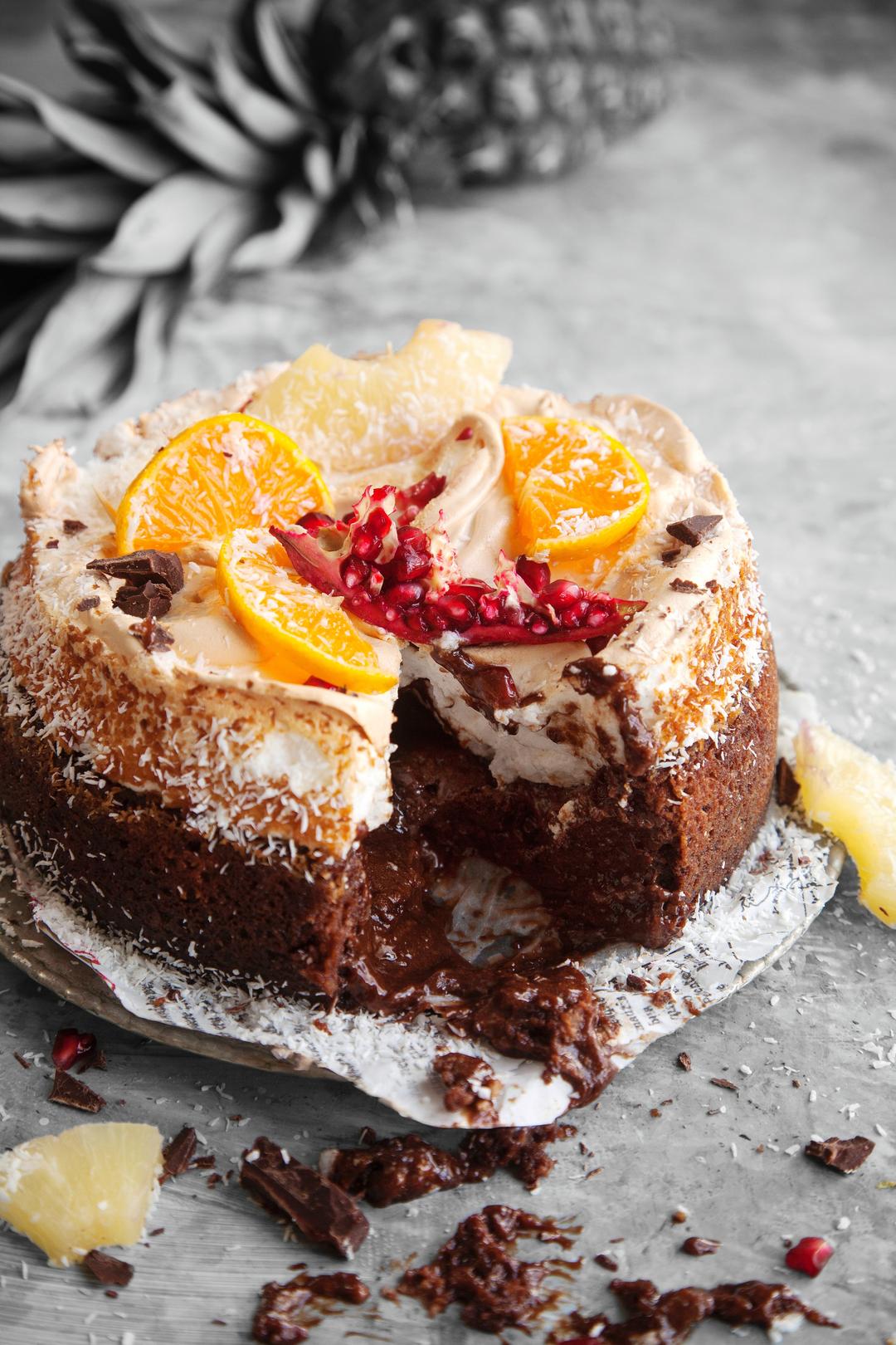 Gluteeniton ananaskookoskakku Meillä kotona