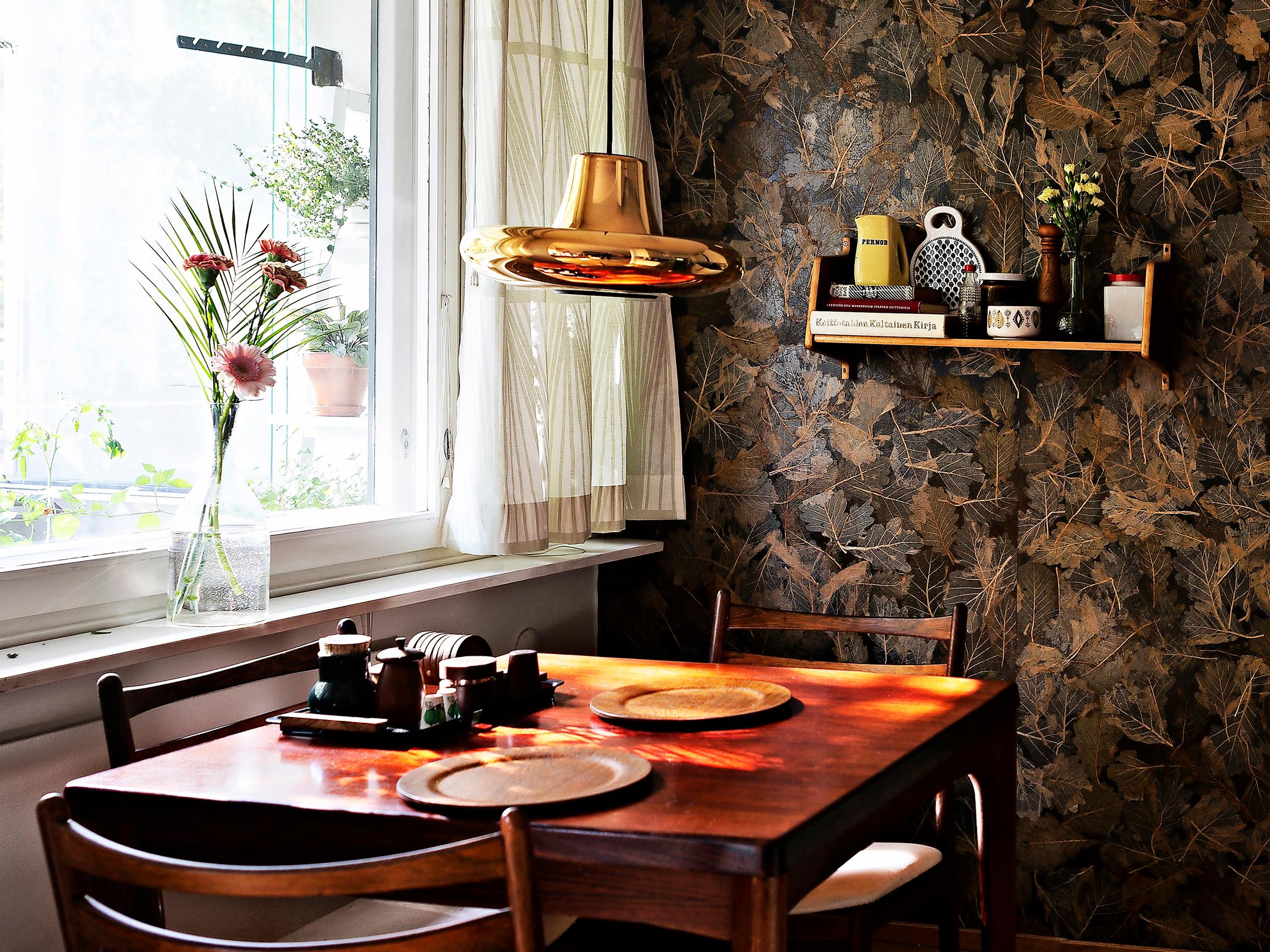 Aikahyppy 1960-luvulle! Juhanin ja Hannan koti on kuin silloin ennen