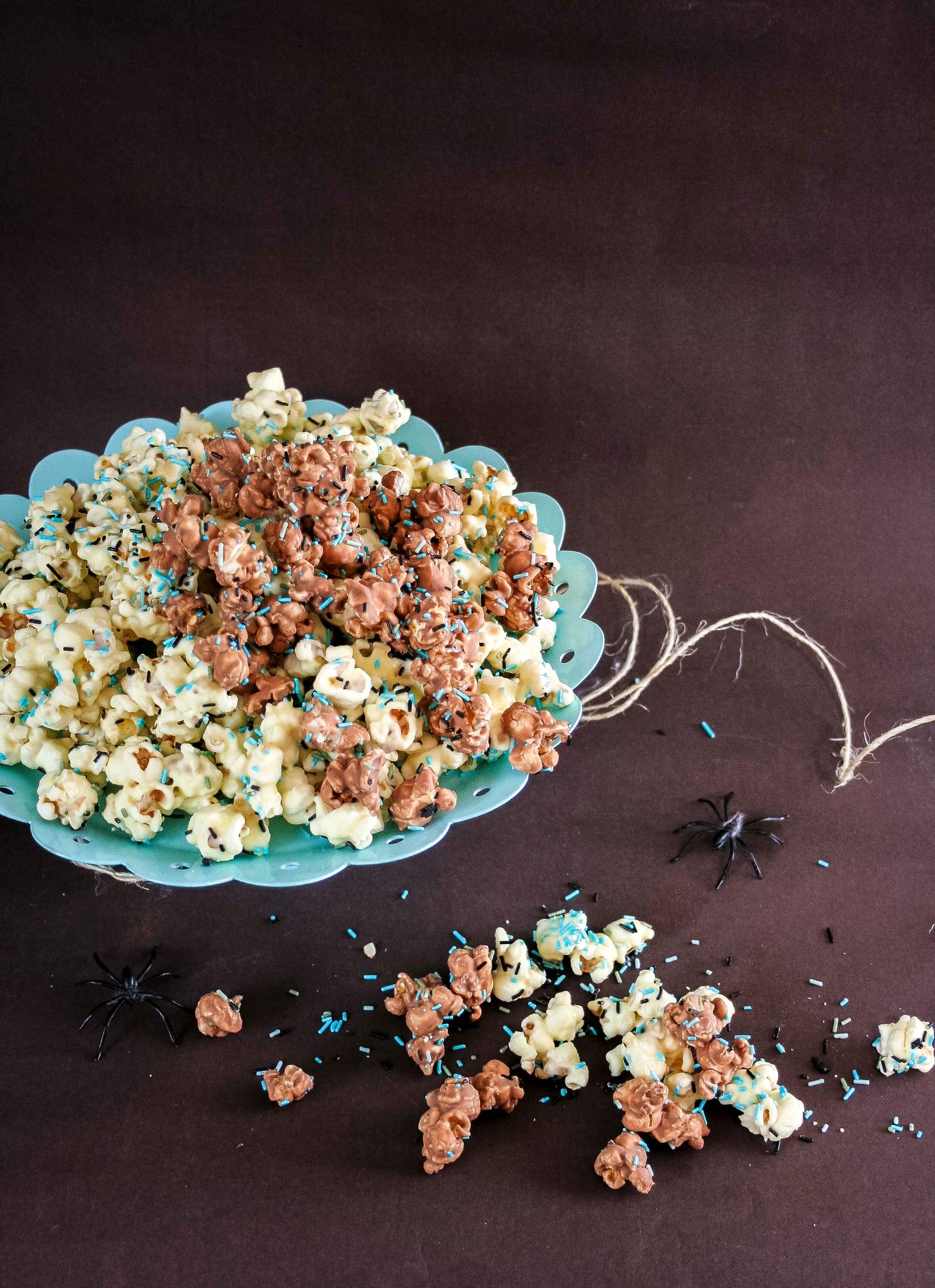 Halloweenin suklaapopcorn