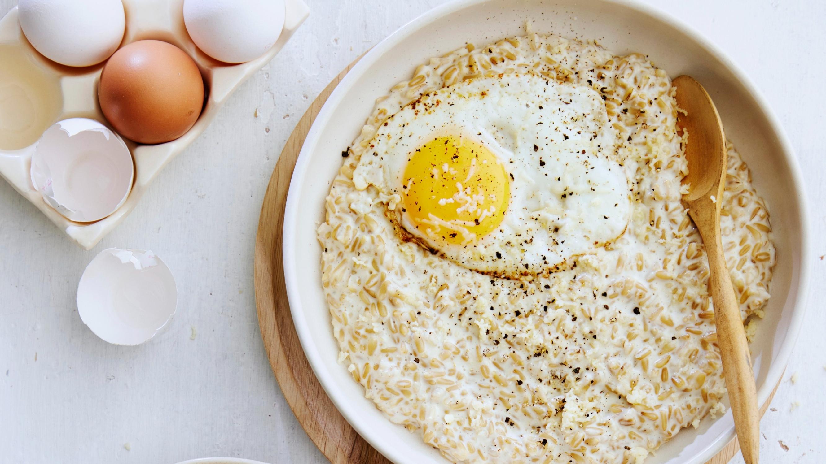 Kokeile, jos uskallat! Cacio e pepe -puurossa puraisee pippuri