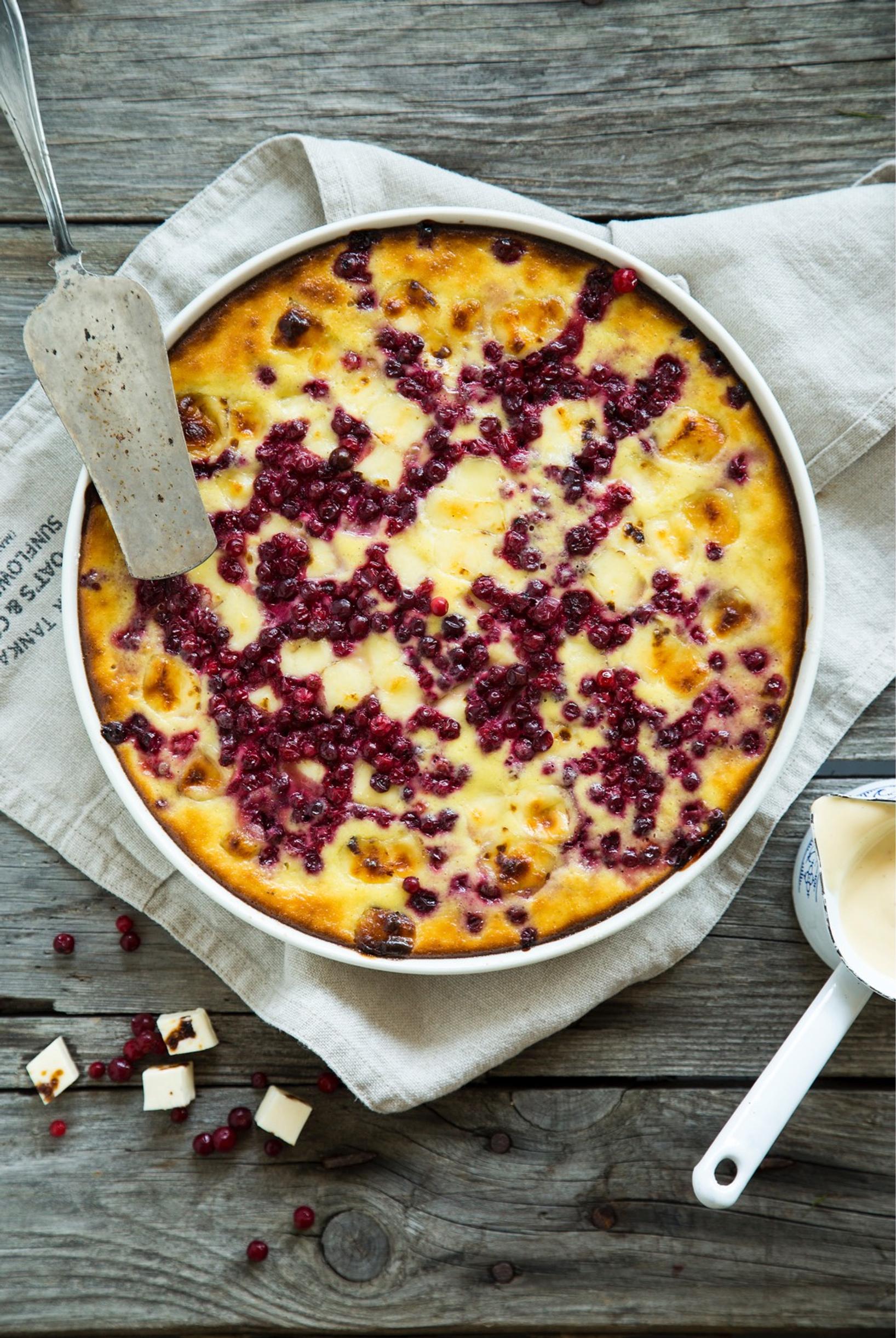 puolukka-leipäjuustopiirakka