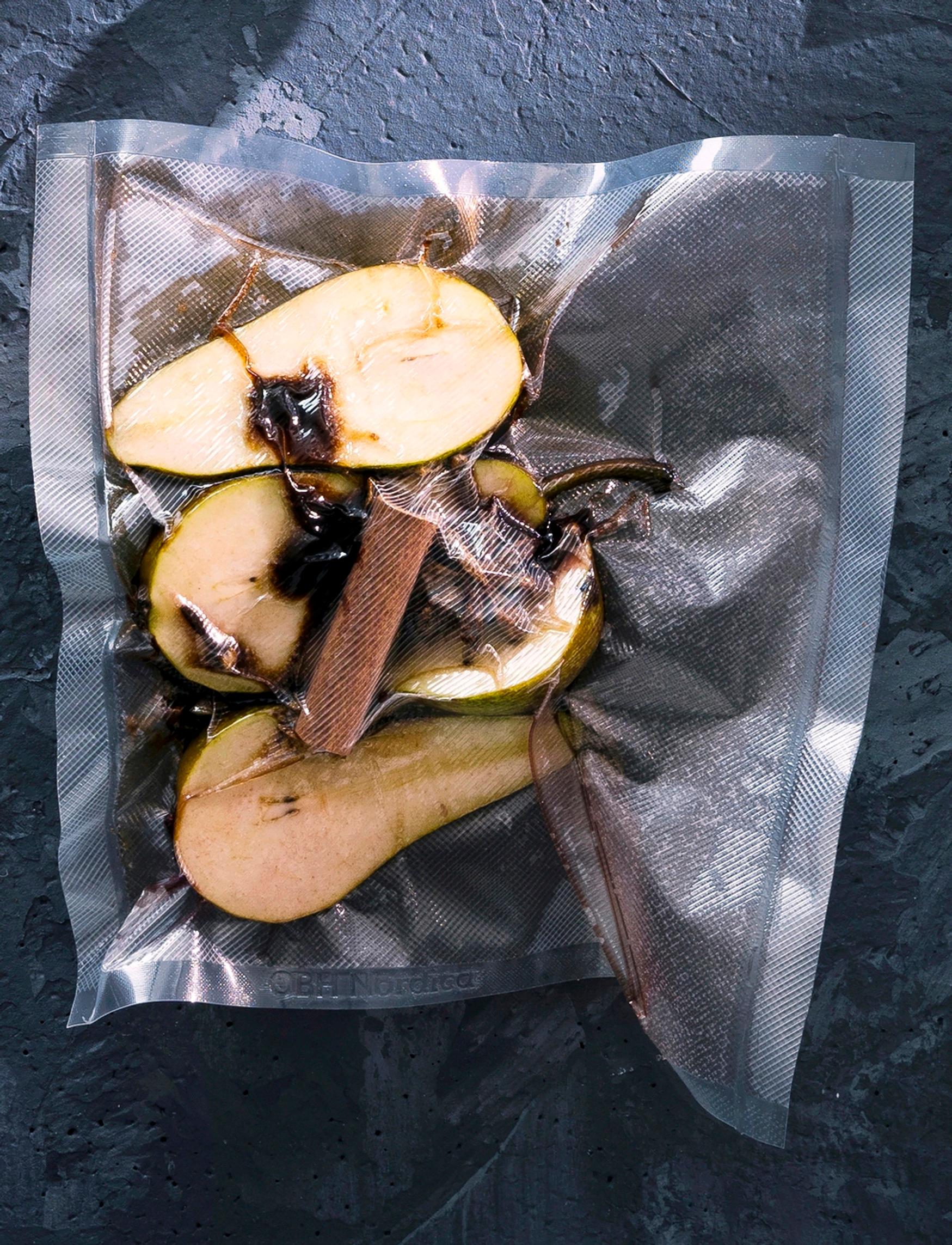 Mausteiset punaviinipäärynät
