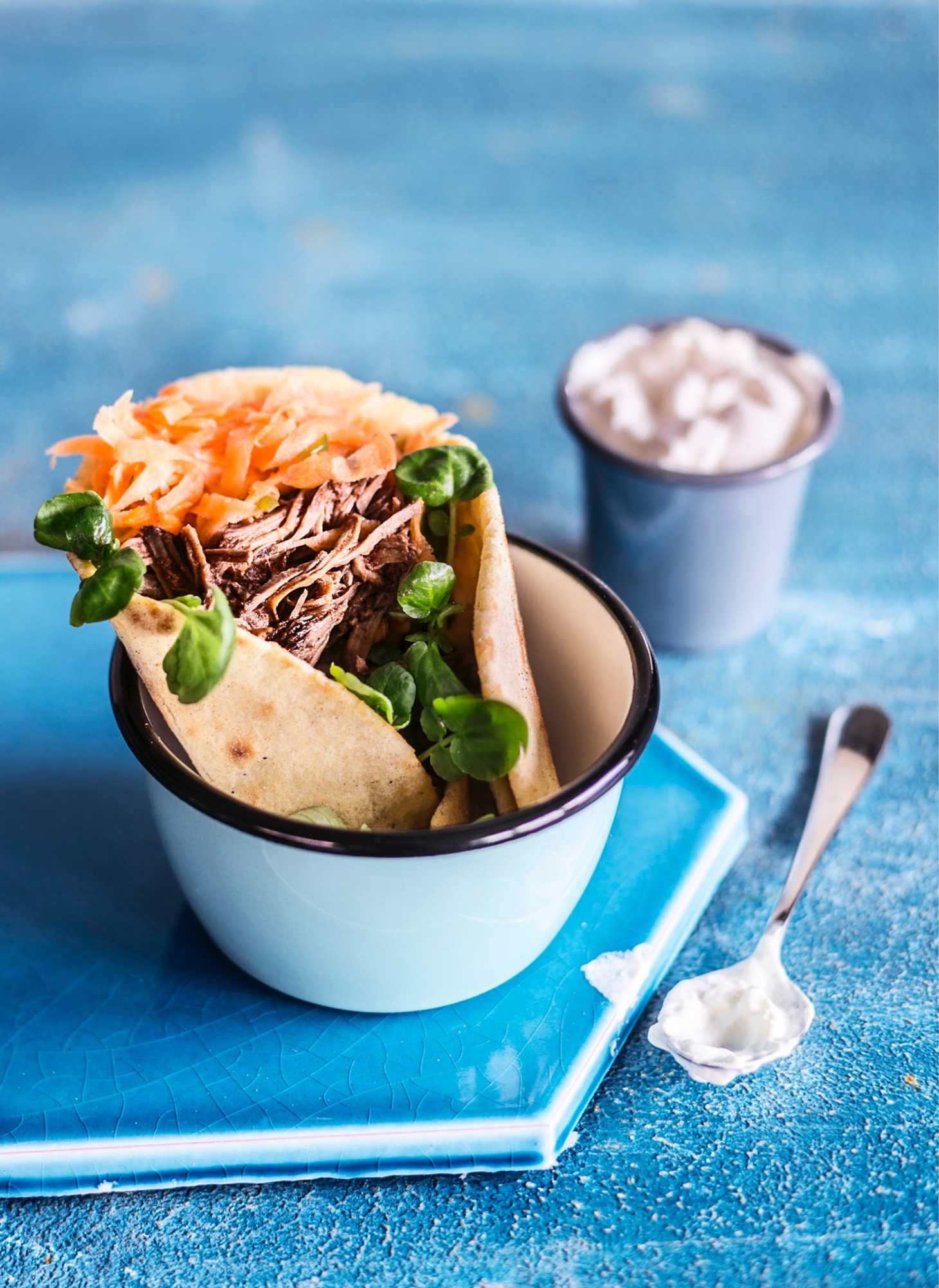 Pulled beef burrito Maku