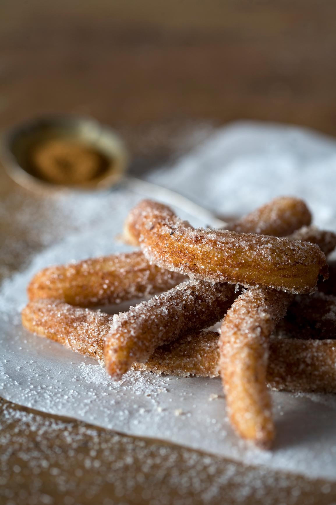 Churros - espanjalaiset munkkitangot. Katso resepti! | Meillä kotona