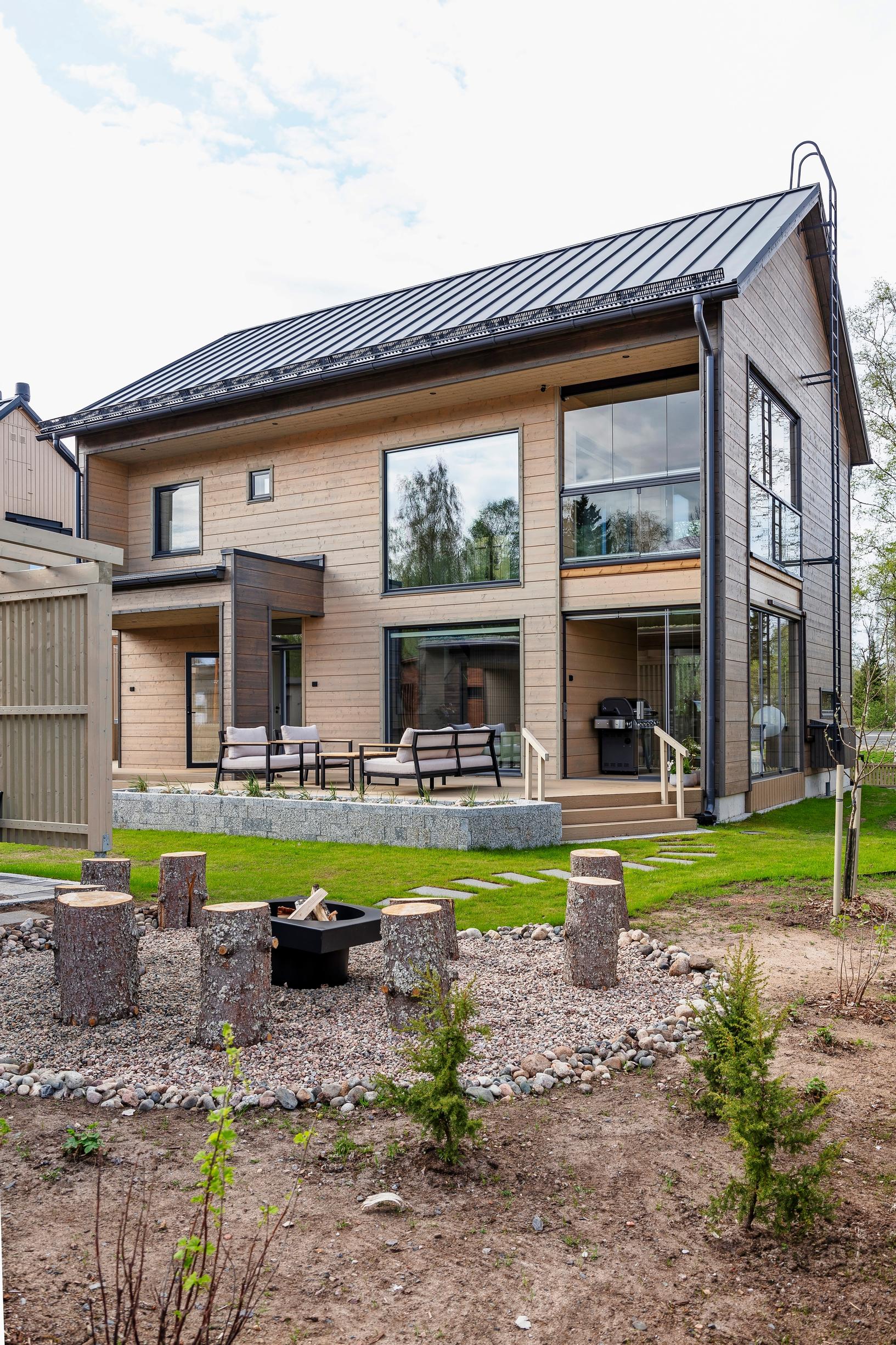 Villa Pesäpuu Oulun asuntomessuilla