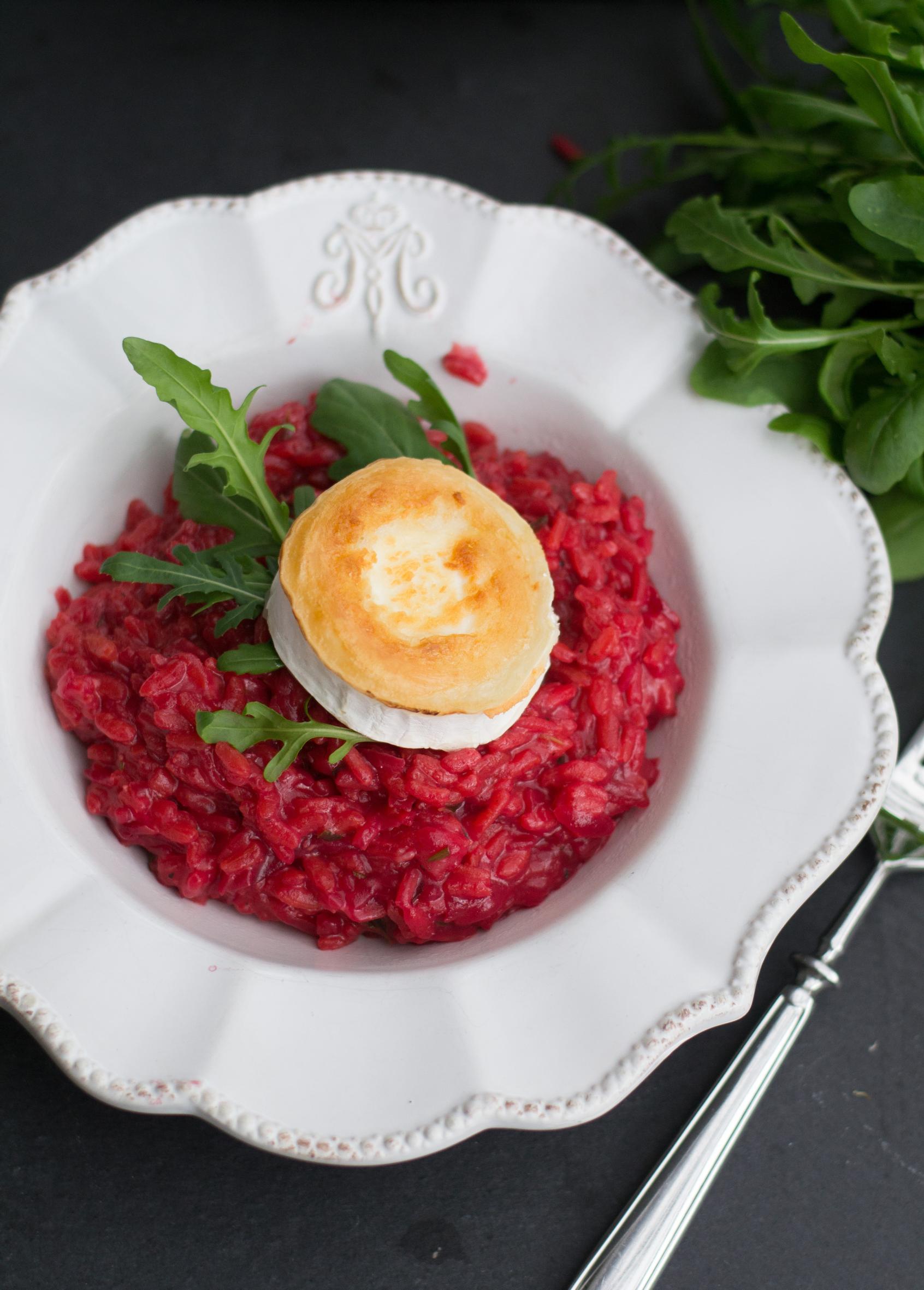 Punajuuririsotto – grillattu vuohenjuusto kruunaa täyteläisen risoton