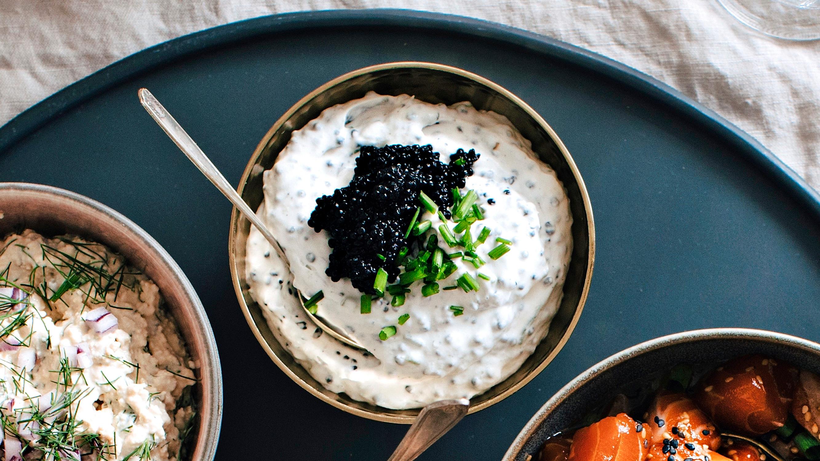 Vegaaninen mätitahna – hienostunut mousse juhlien alkuruokapöytään tai blinien höysteeksi