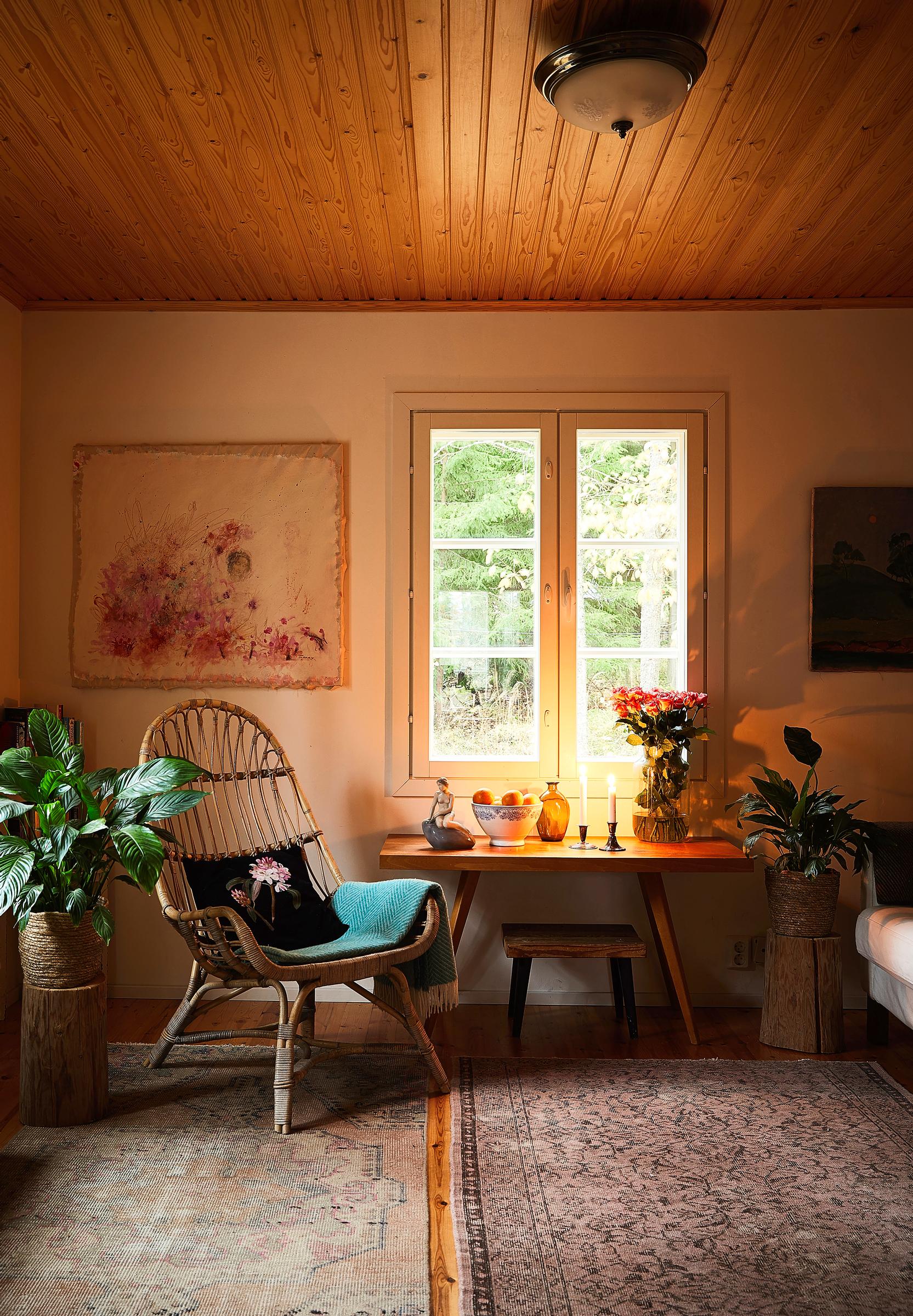 Turkkilaisia vintagemattoja olohuoneessa