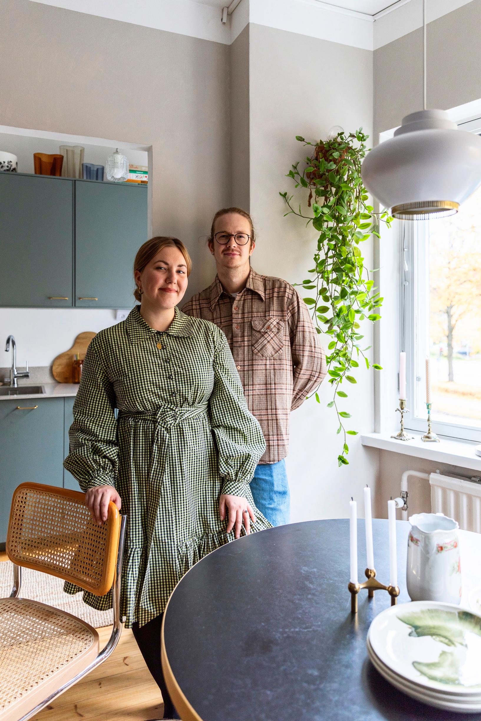 Asukkaat Hanna Bondfolk ja Akseli Rosqvist.