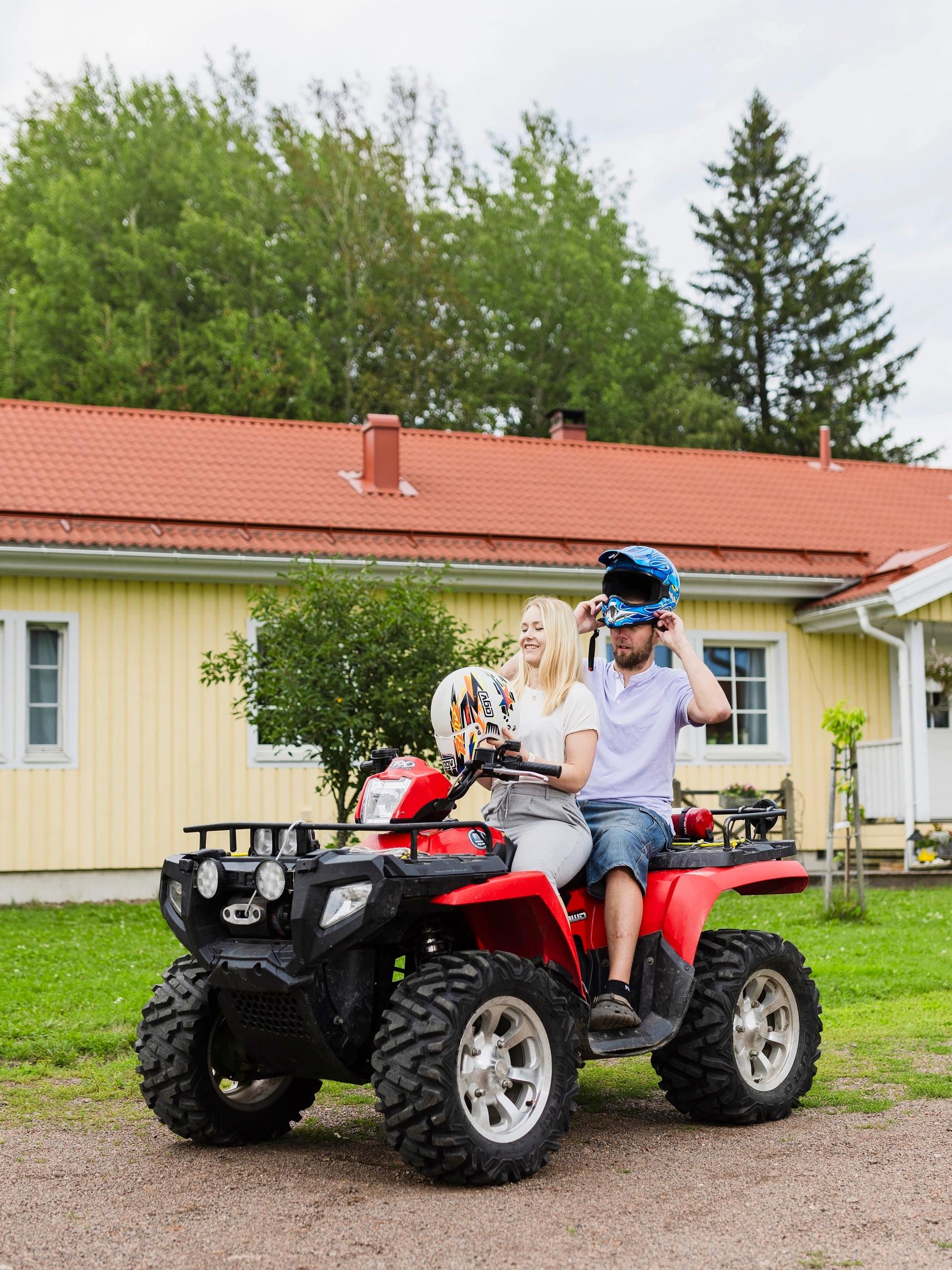 Omat tilit ja yhteinen vuosibudjetti – Tuuli keksi keinon, jonka ansiosta rahat riittävät joka kuukausi