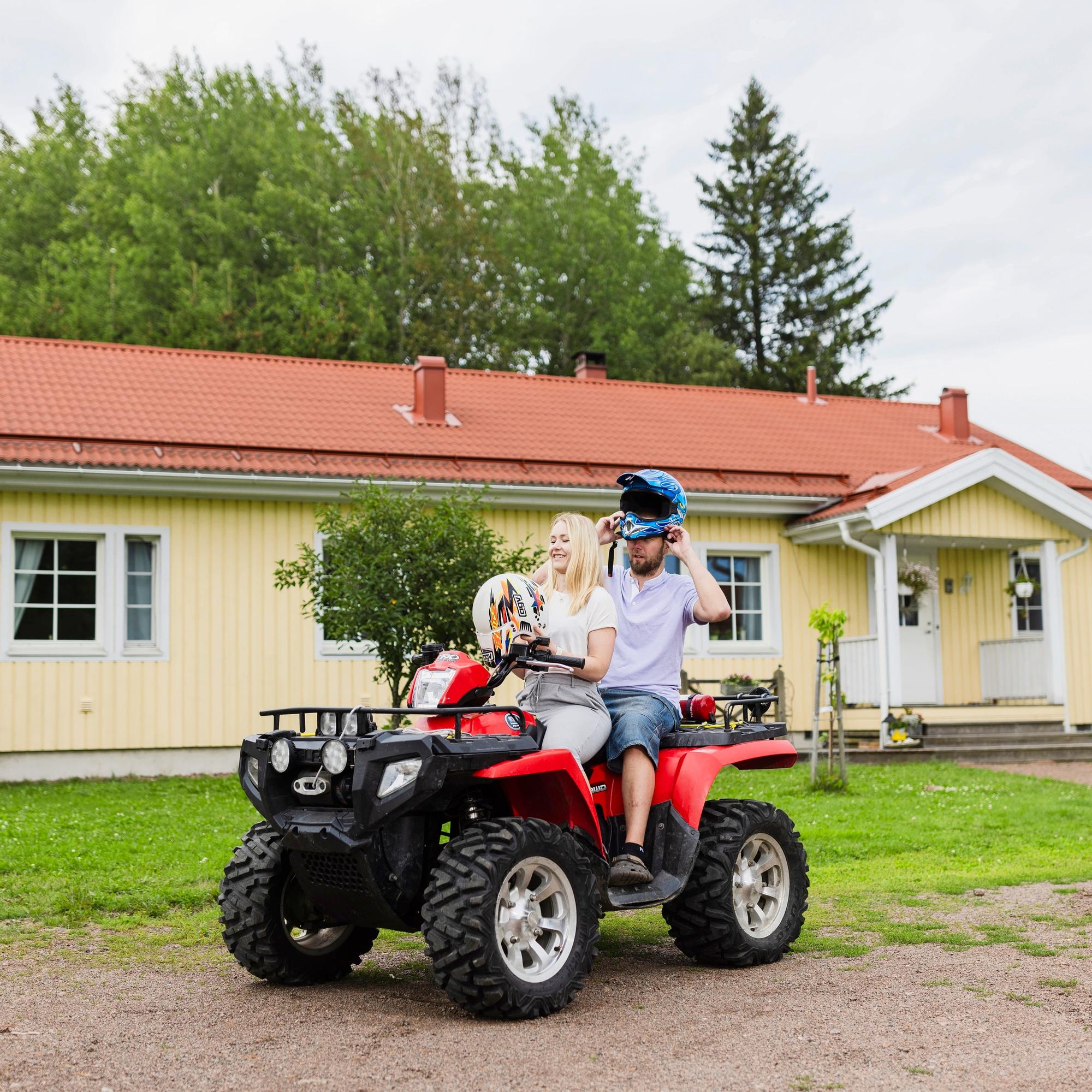 Omat tilit ja yhteinen vuosibudjetti – Tuuli keksi keinon, jonka ansiosta rahat riittävät joka kuukausi