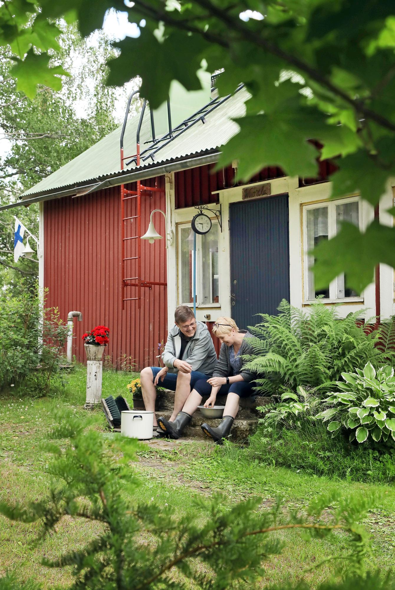 1920-luvun hirsitorppa kesämökkinä | Meillä kotona