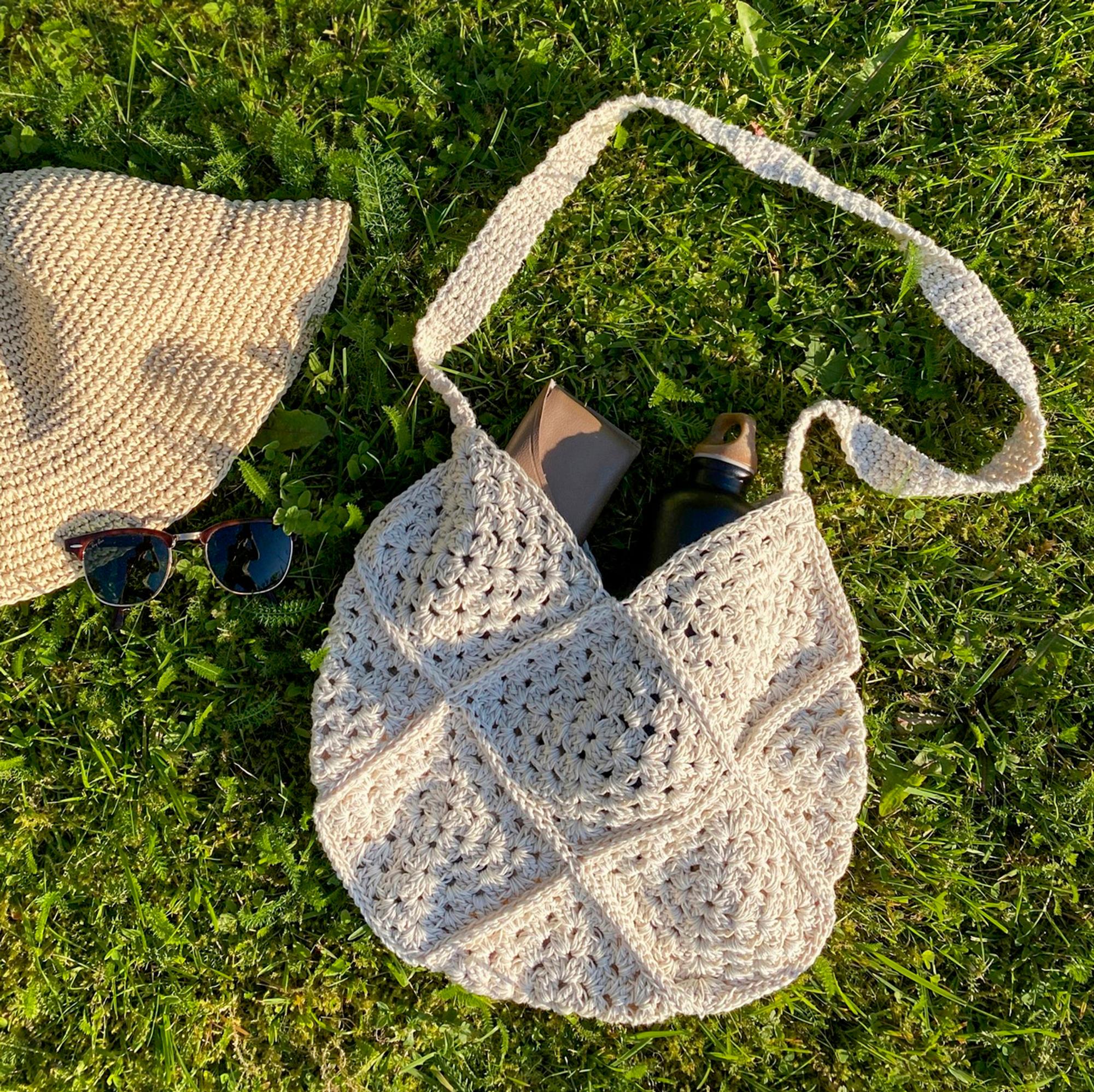 Virkattu kassi paloista – tarvitset vain 13 palaa ja hihnan!