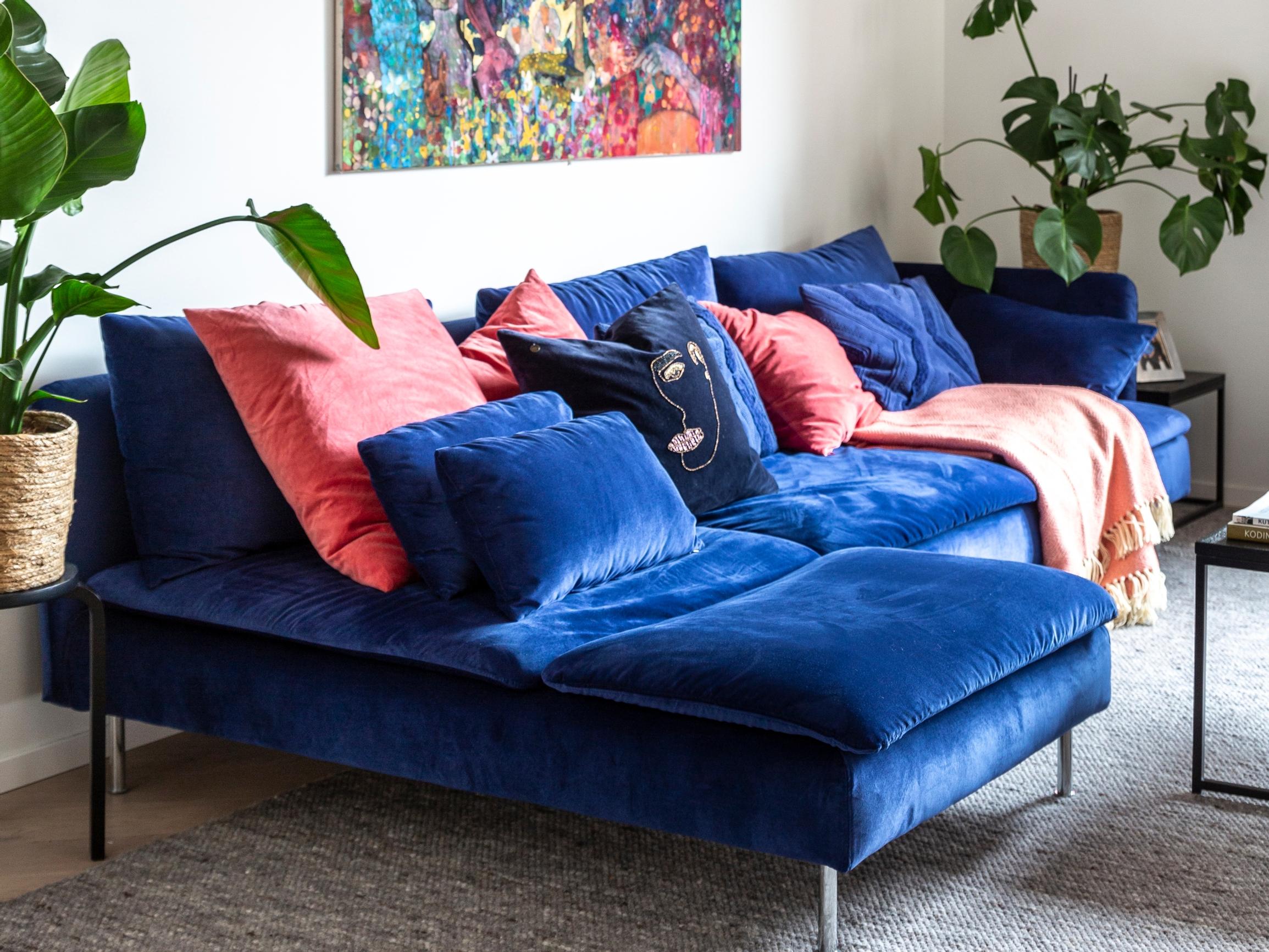 Emilian perhe ihastui 1970-luvun talon arkkitehtuuriin ja kylpyläosastoon – ”Kotona tuntuu usein siltä kuin olisin lomalla” 