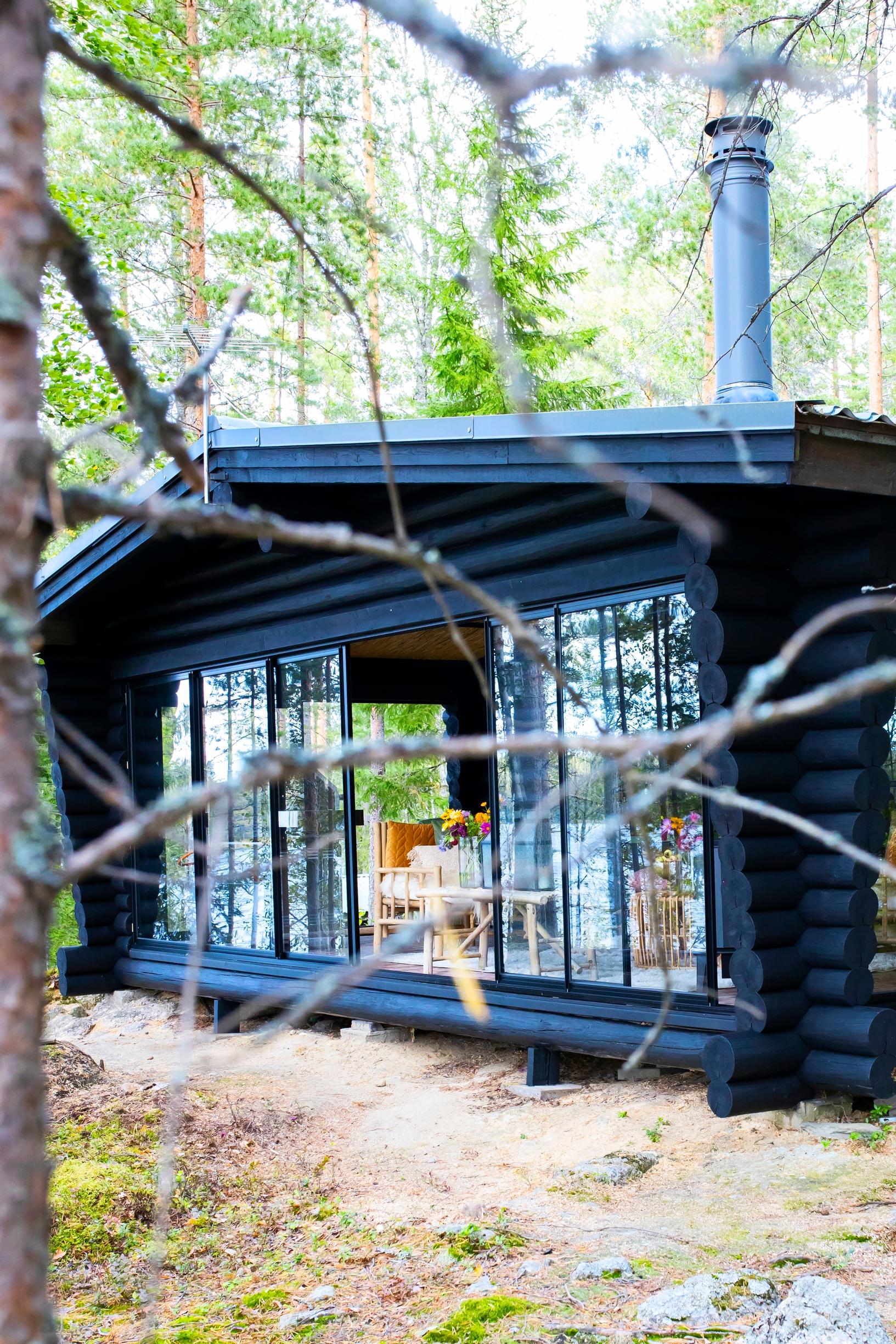 Mökkikuistin yleisilme lasituksen jälkeen