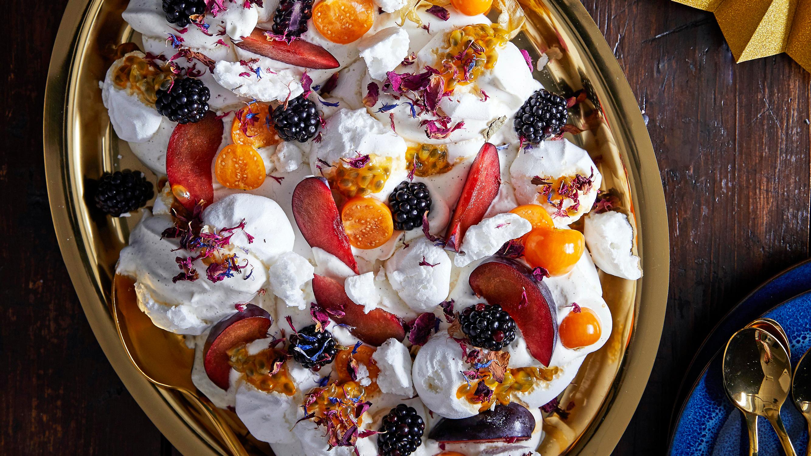 Vegaaninen marenki valmistuu helposti kikherneliemestä – rakenne on täydellisen rapea ja sisus herkullisen sitkeä