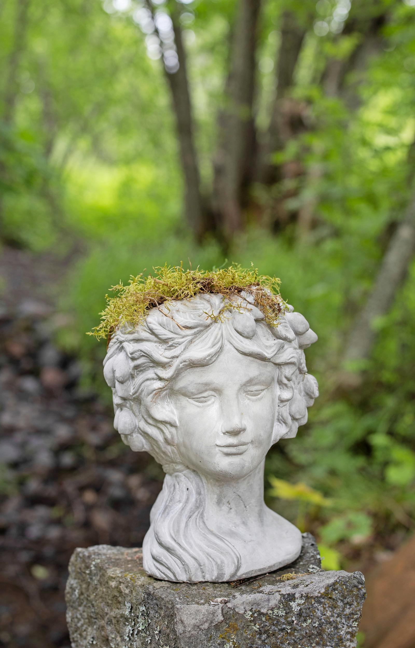 luonnonmukainen puutarha