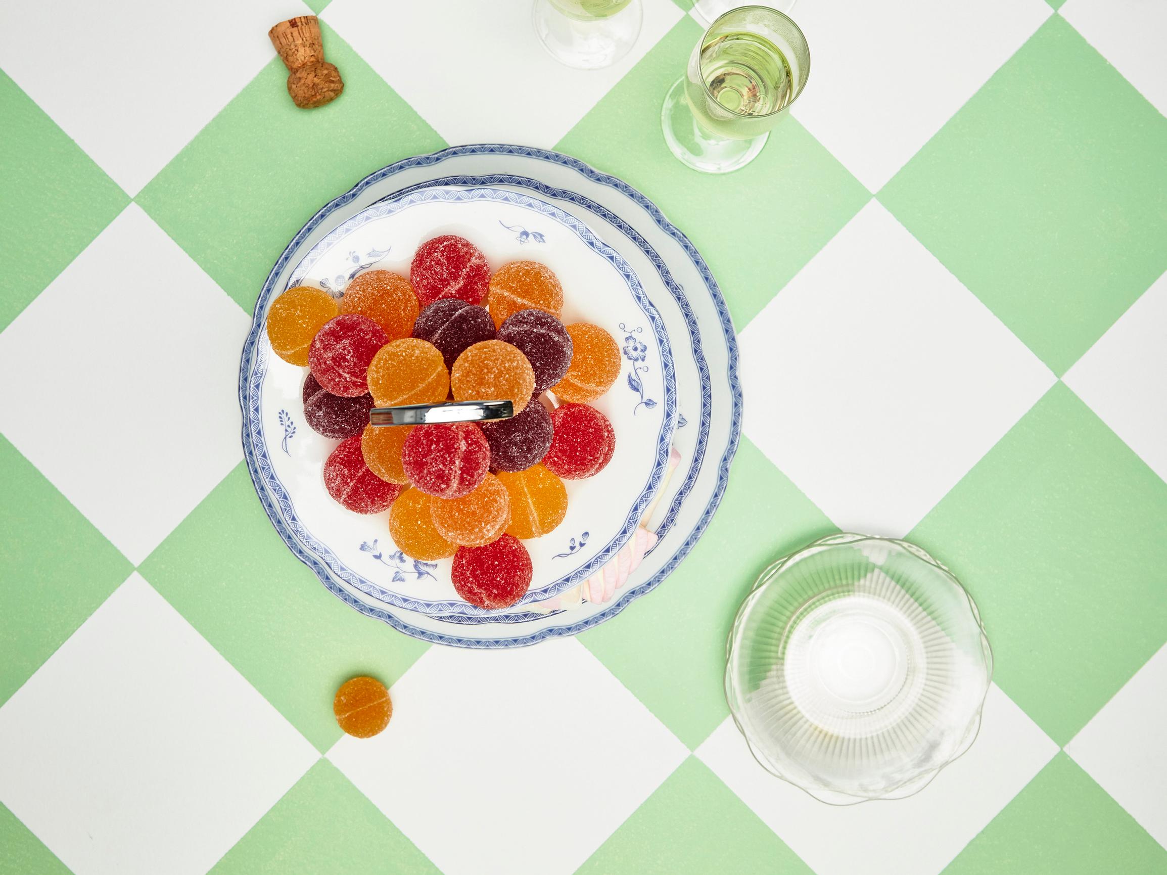 Ruutukuvio on ajaton klassikko – näin maalaat sen lattiaan, pöytään tai kaappiin 