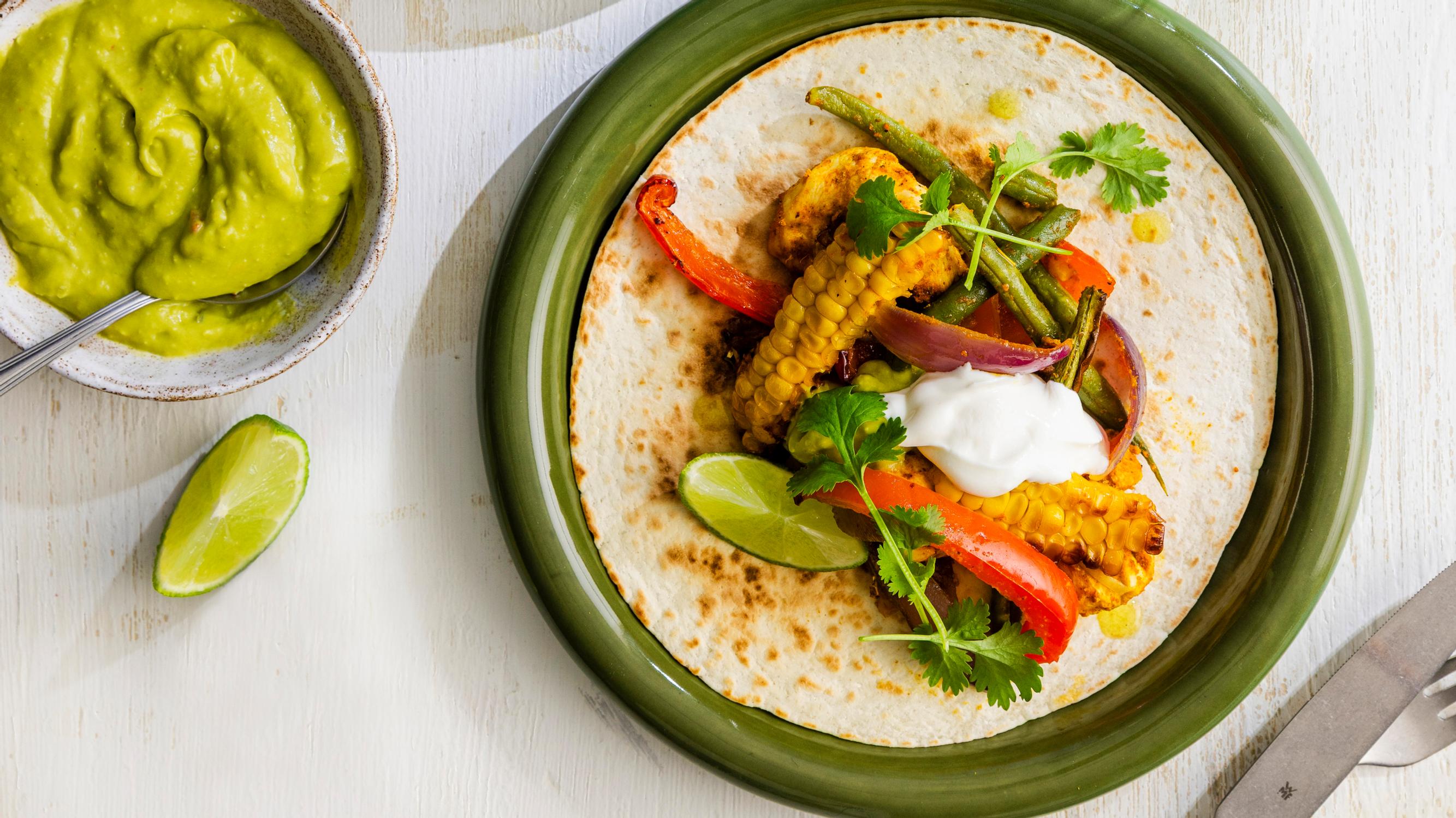 Fajitas airfryerissa – kypsennä kana ja kasvikset kätevästi yhden korin taktiikalla