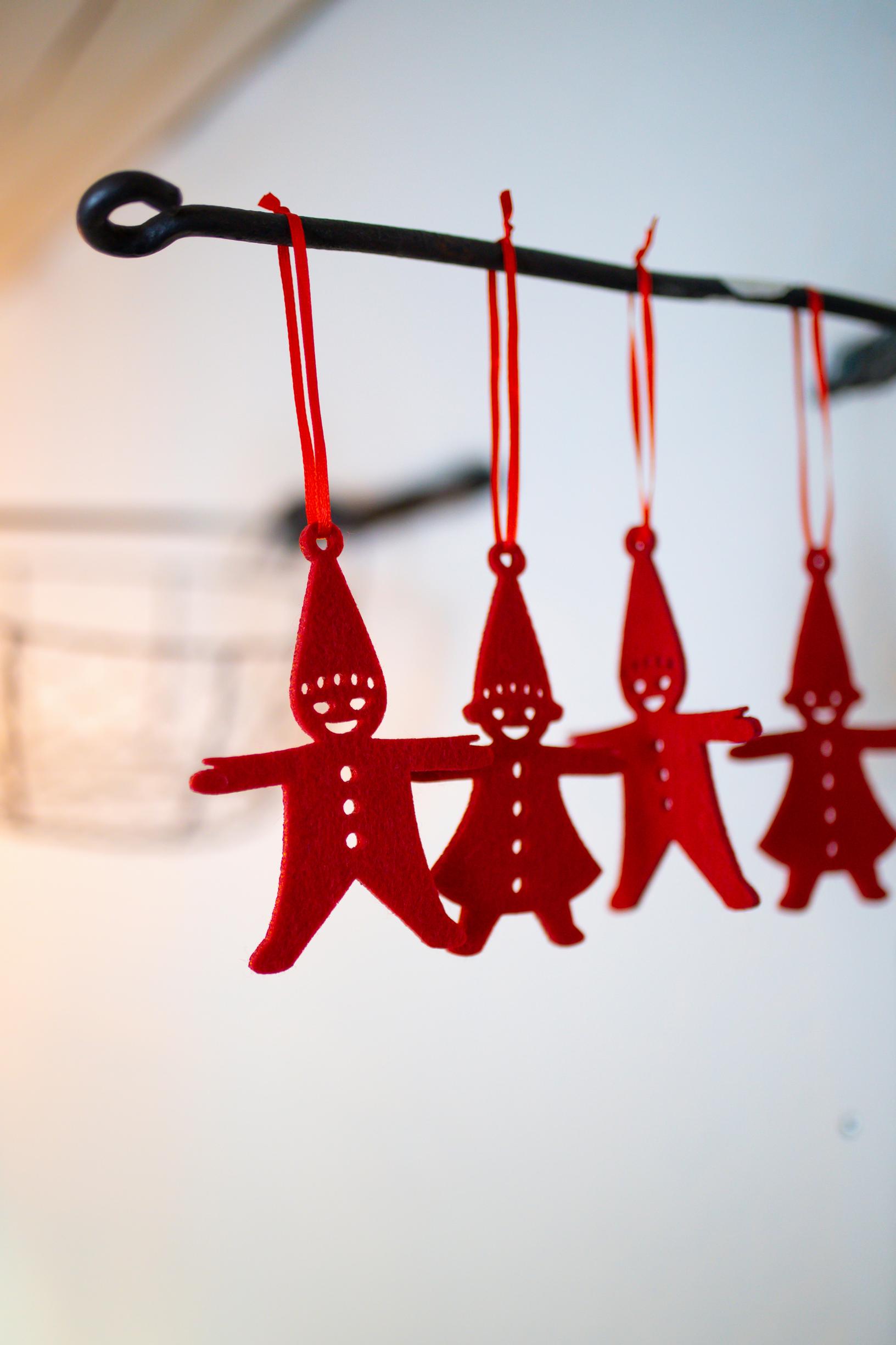 Punaisia huopatonttuja