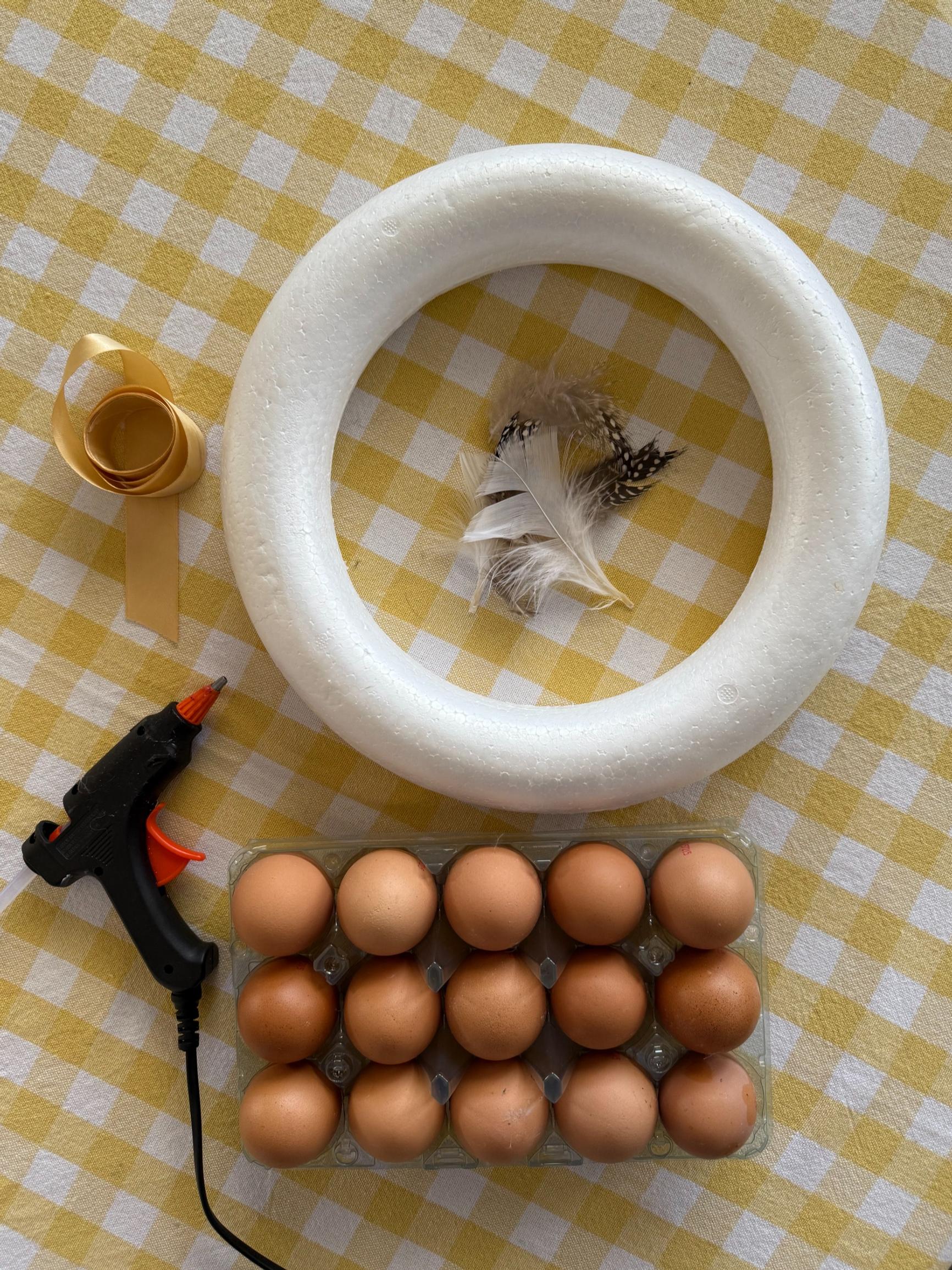 Kananmunakuorikranssin tarvikkeet