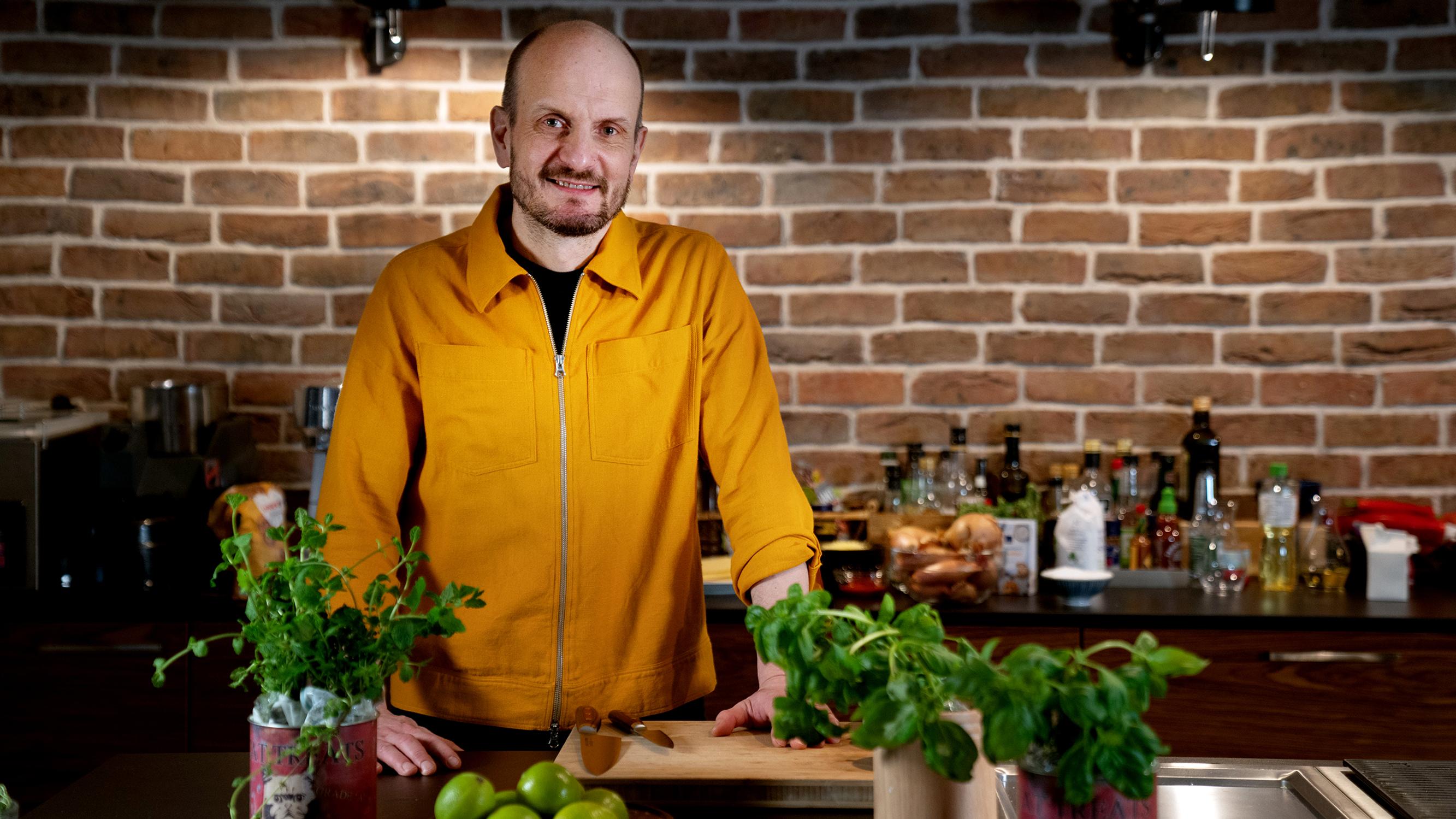 Hans Välimäen minestronekeitto – valmista italialainen klassikko huippukokin reseptillä!