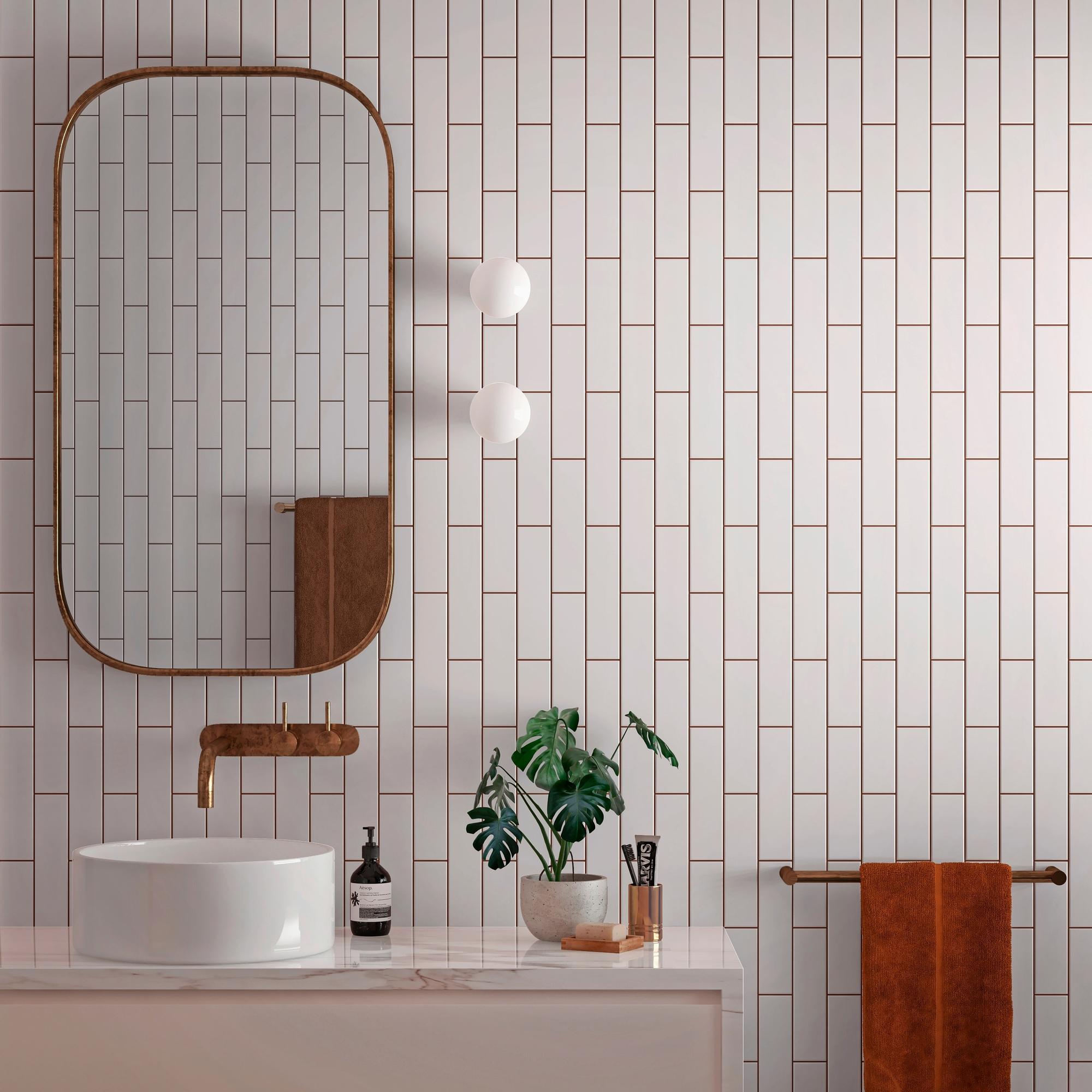 Roosat seinälaatat, Porcelain Superstore soikea peili ja malja-allas tasolla