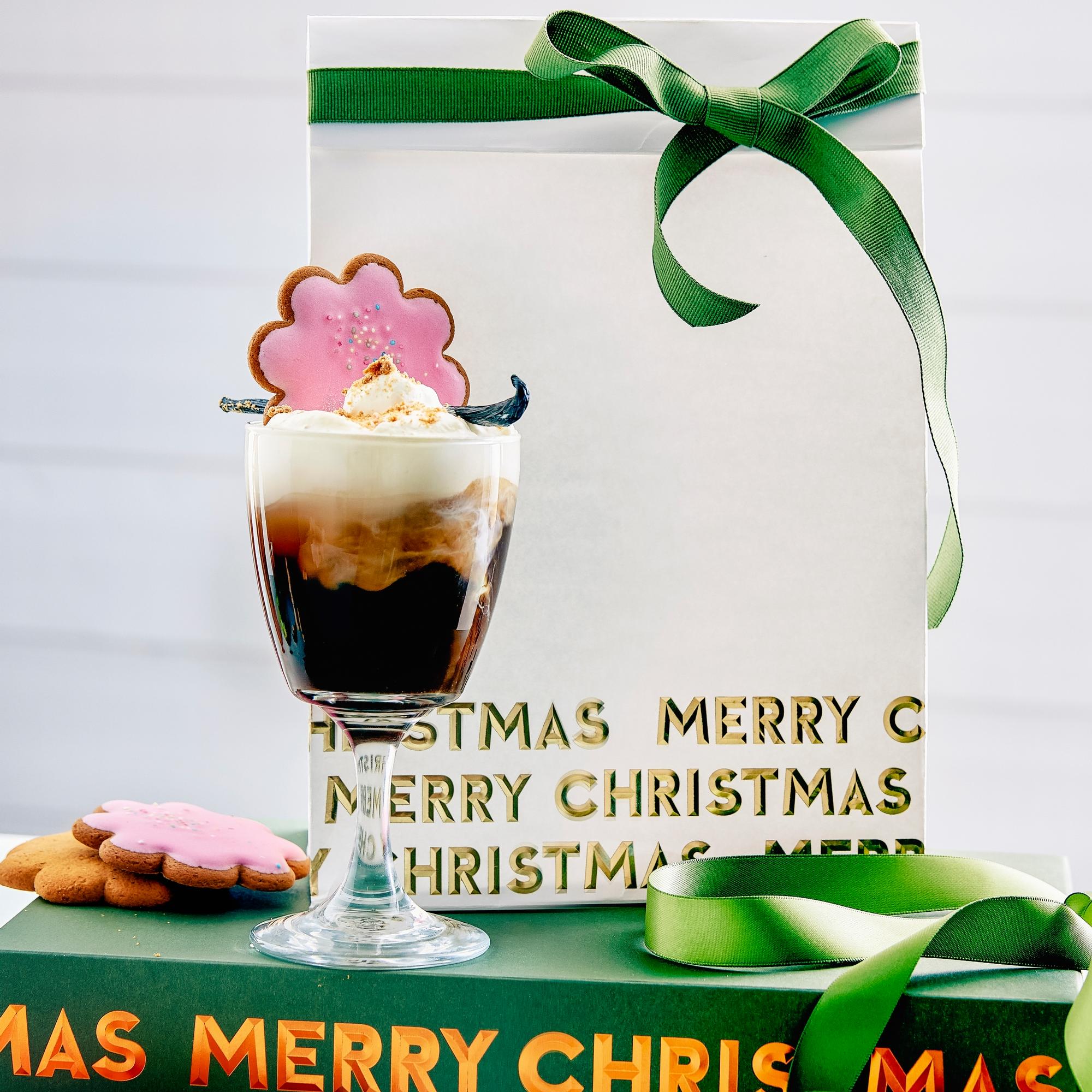 Piparinen Irish coffee – nauti kuuma kahvijuoma nyt joulutyyliin