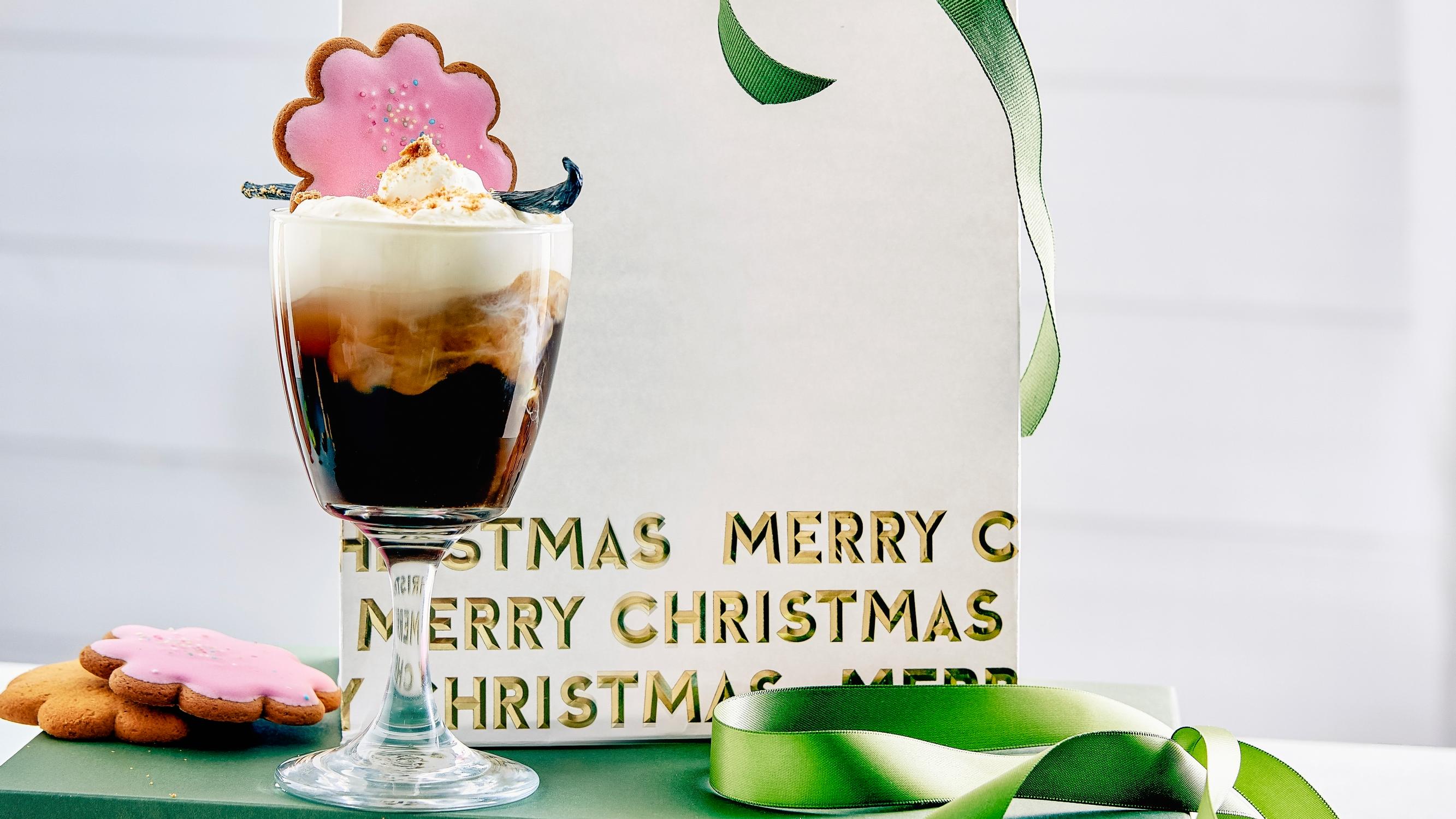 Piparinen Irish coffee – nauti kuuma kahvijuoma nyt joulutyyliin