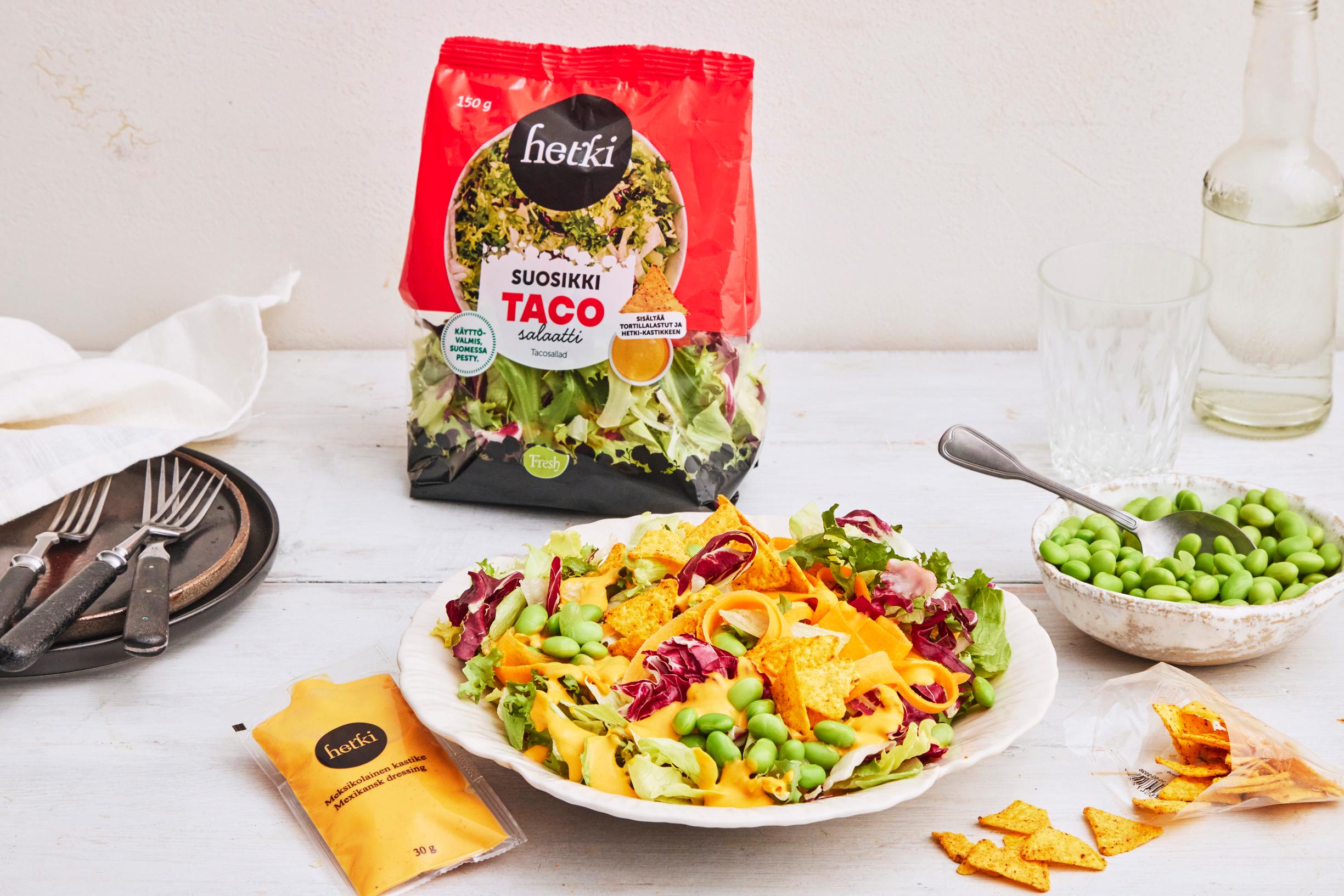 Lämmin taco-soijapapusalaatti pelastaa arkikiireessä – valmista 10 minuutissa