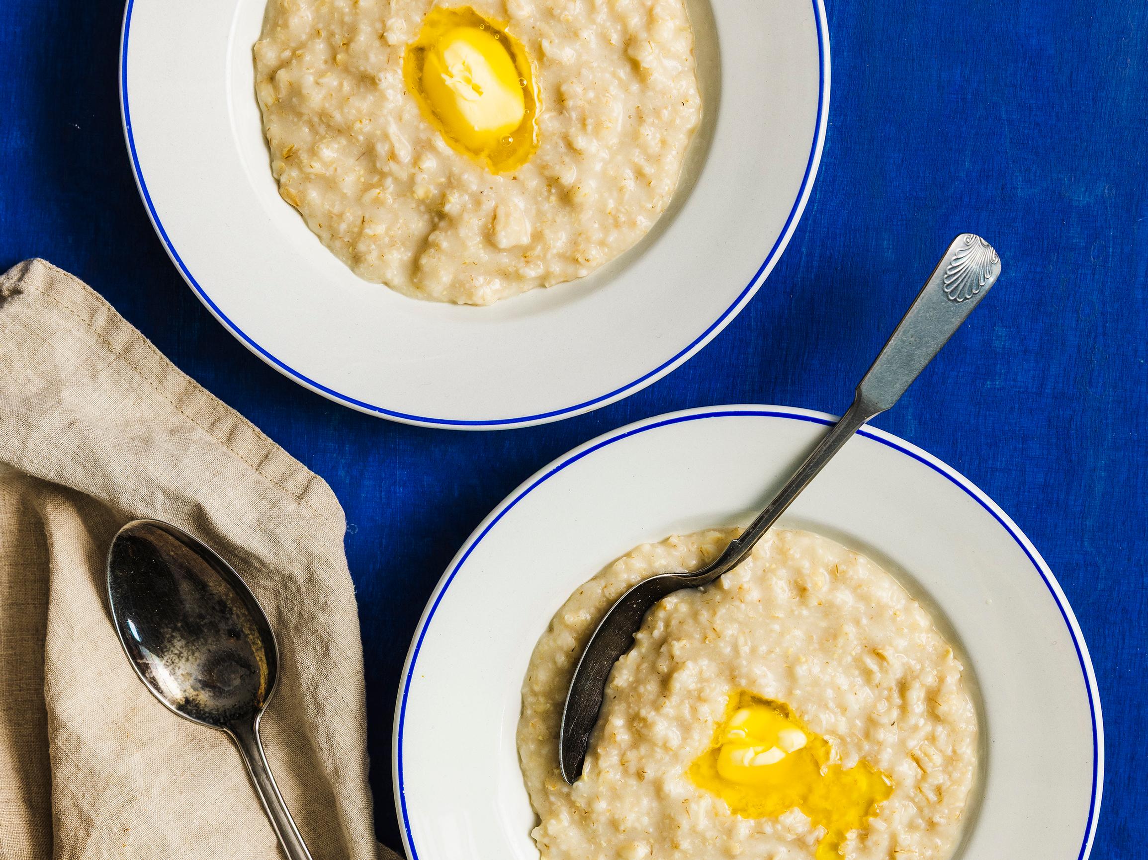 Kaurapuuro – samettisen pehmeä puuro valmistuu helposti hauduttamalla