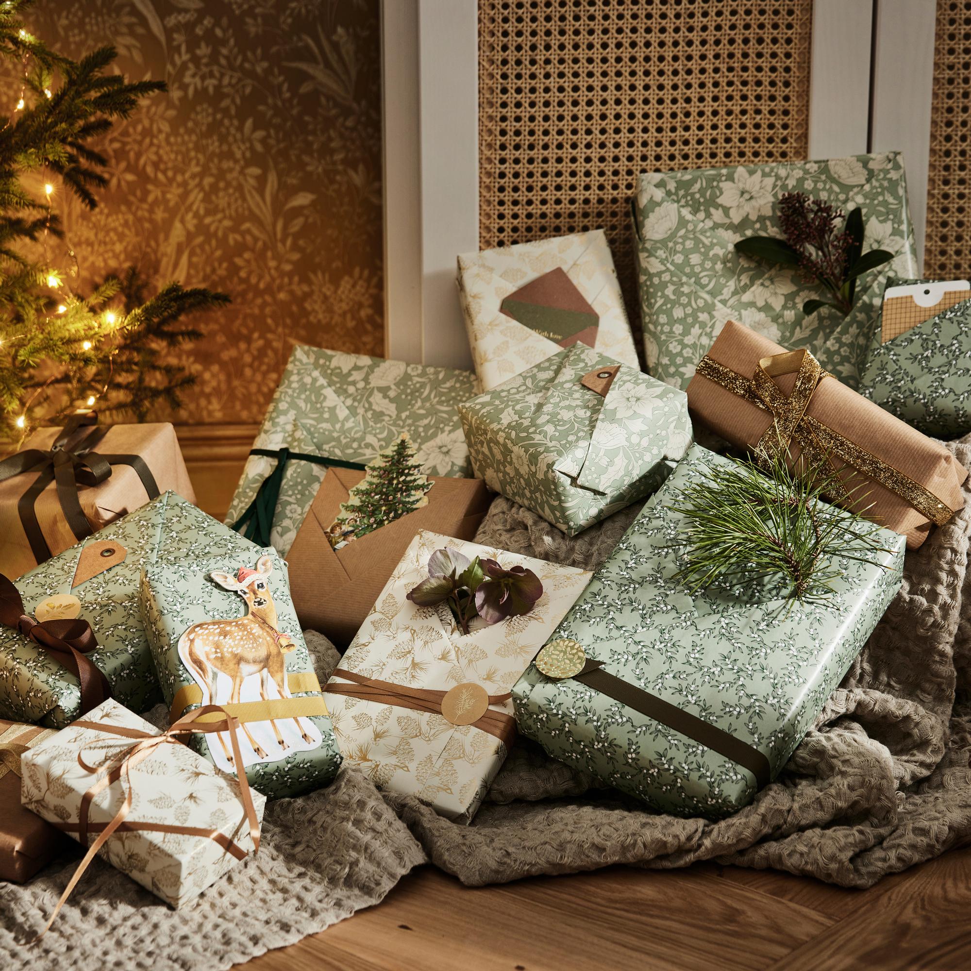 Näyttävä taskupaketti on yllättävän helppo taitella – nappaa ohje talteen ja ryhdy pakettien partaveitseksi!