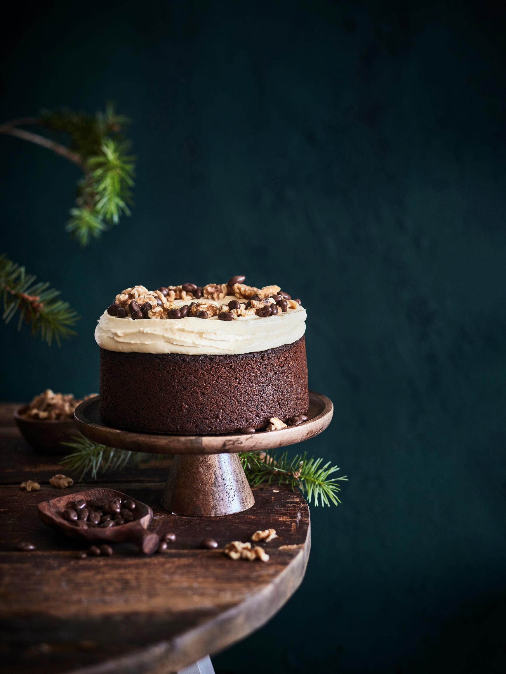 Tuorejuustokuorrutettu taatelikakku