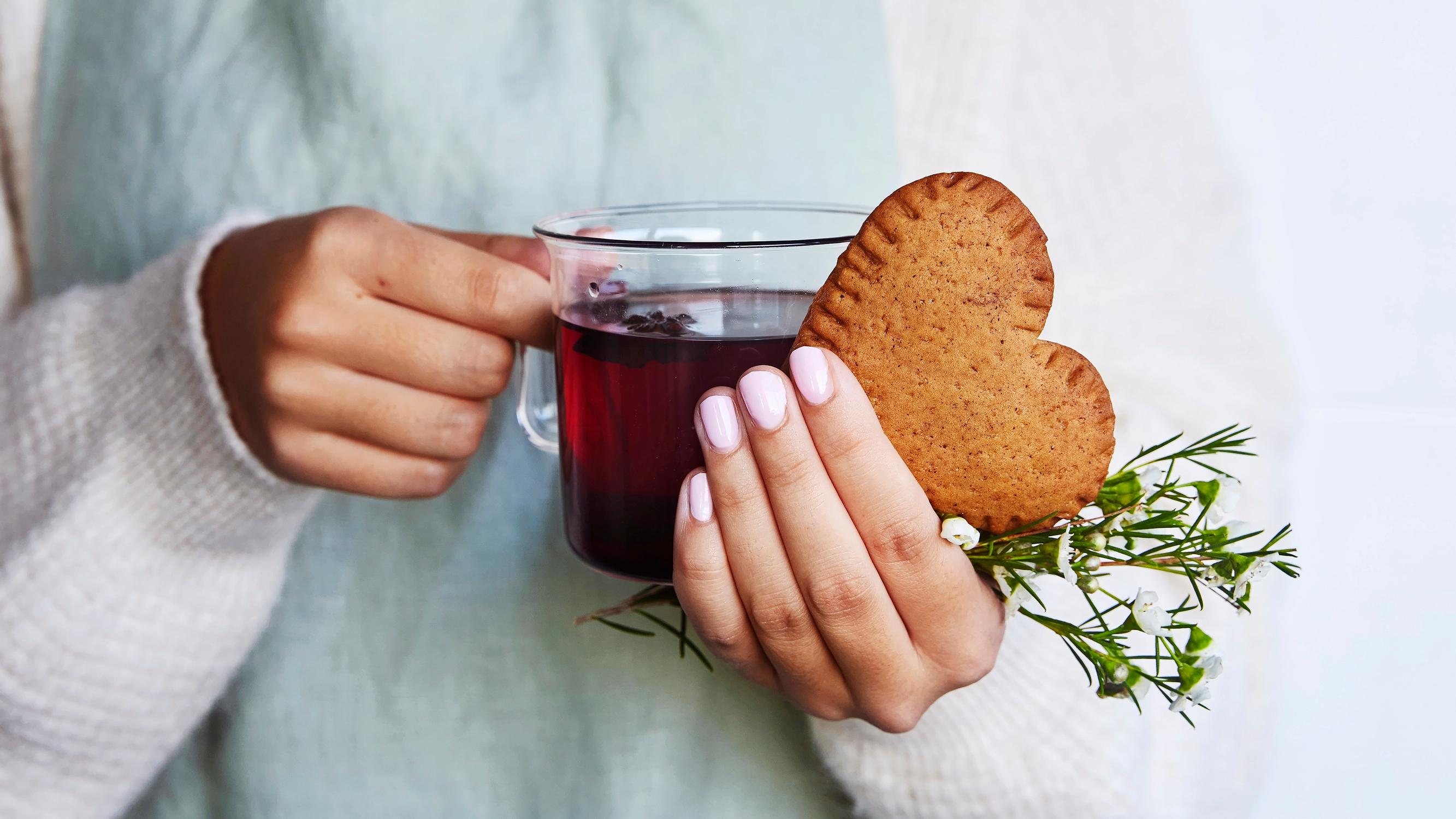 Täytetyt nutellapiparkakut näyttävät tavallisilta pipareilta, mutta ovat jotain paljon parempaa