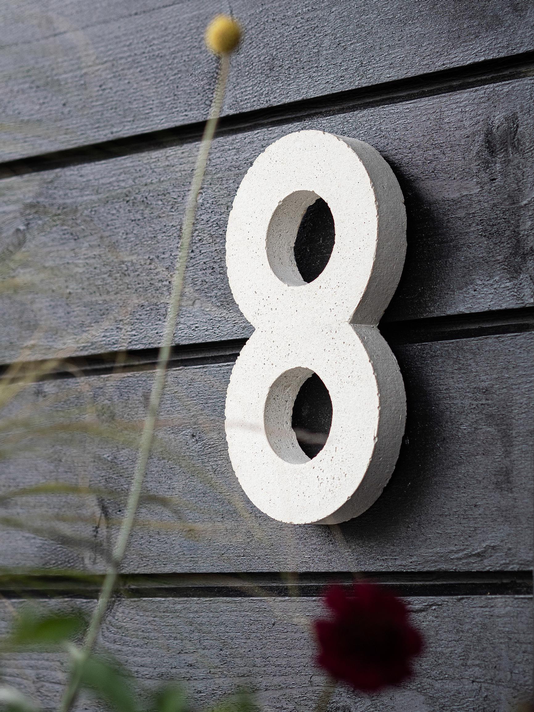 Talonumero betonista – näin valat näyttävän numeron helposti muotin avulla