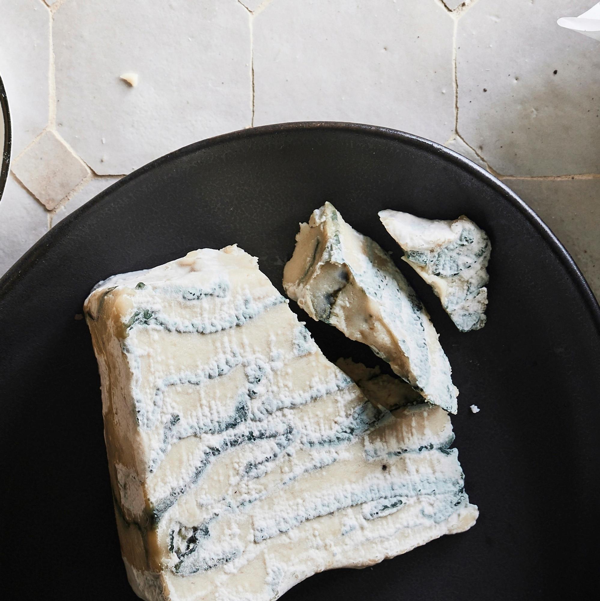 Vegaaniset juustot: Ilo Cashew Blue