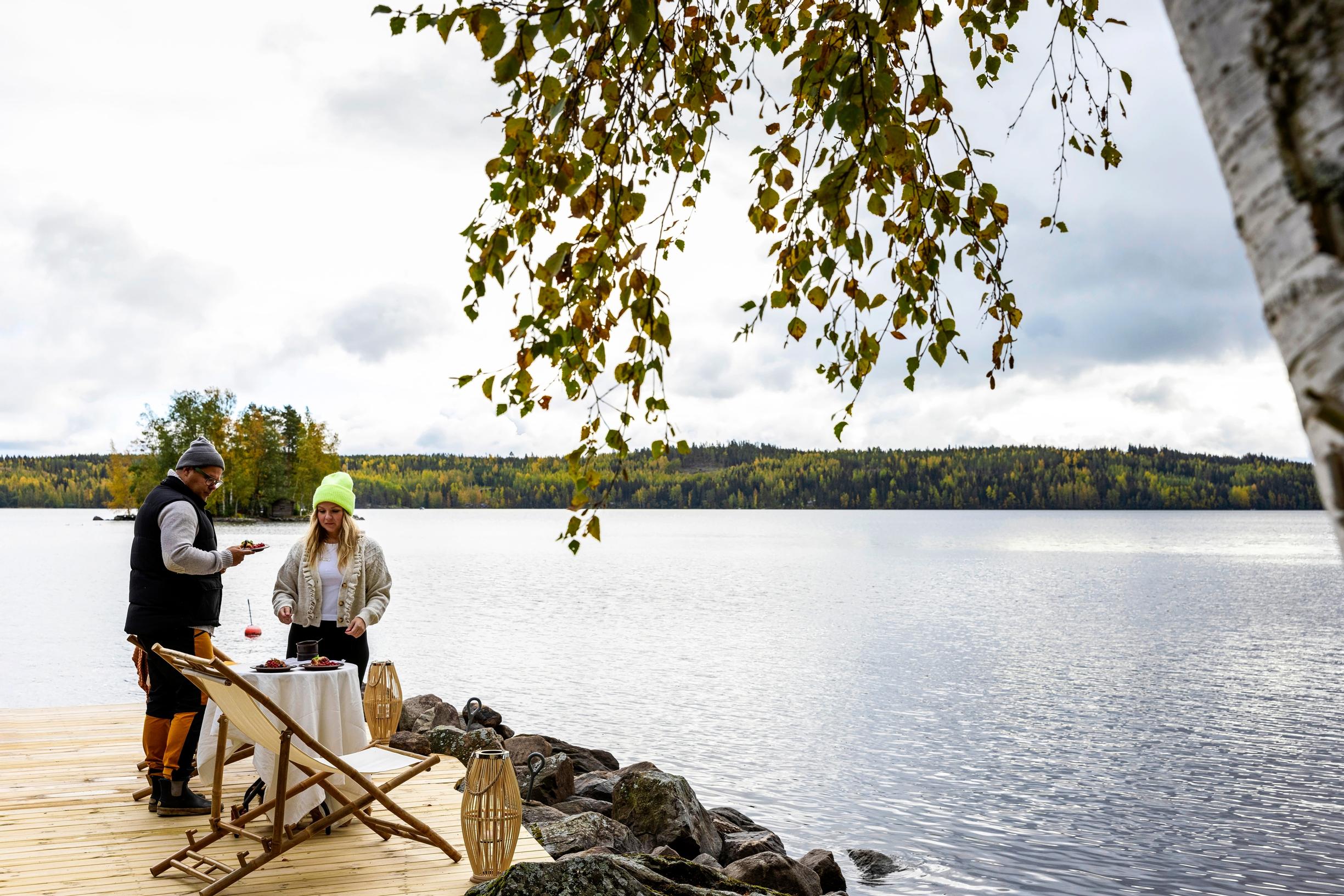 Saarimaisema ja laituri.