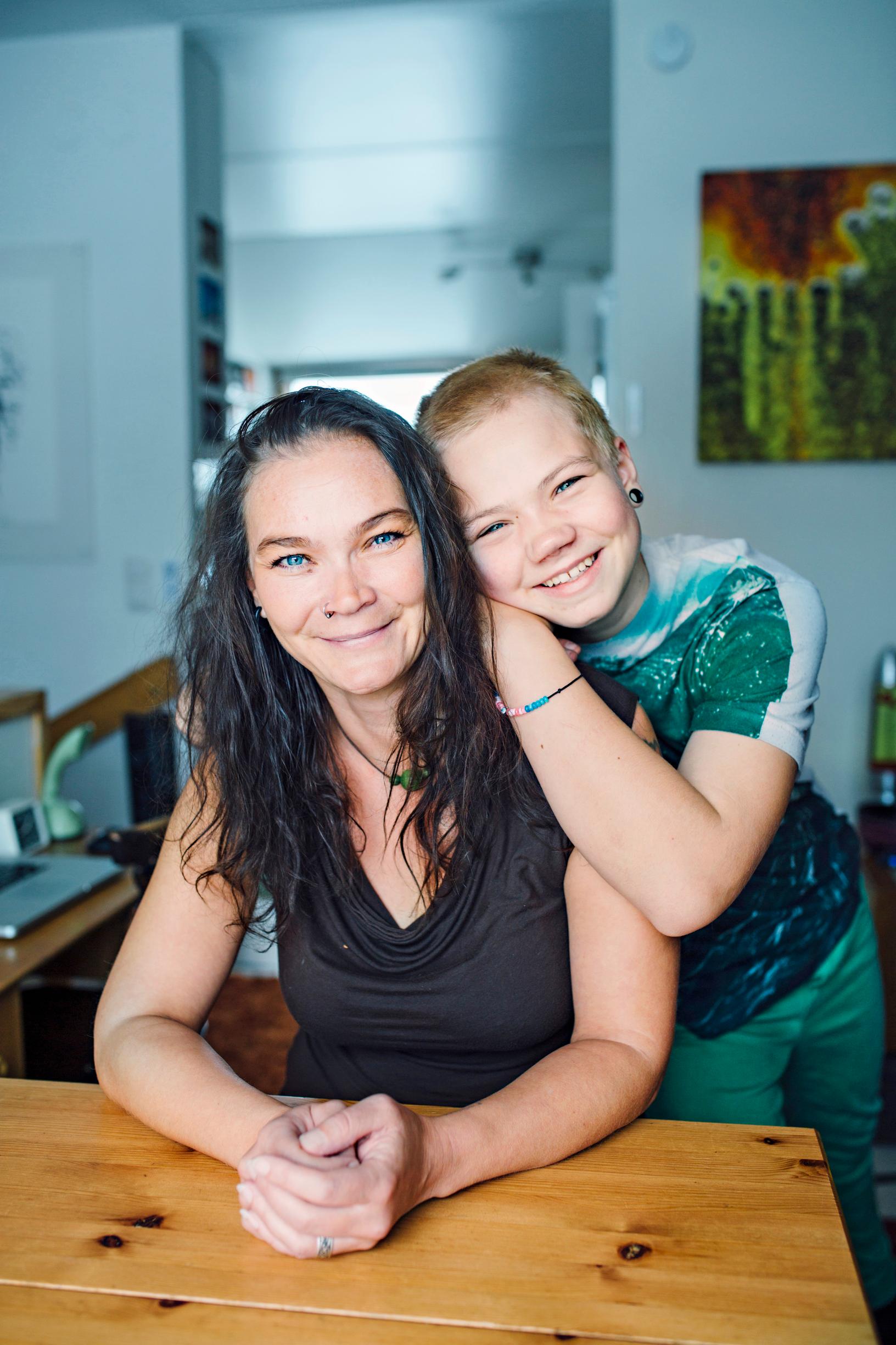 "Olen oikeasti poika enkä tyttö", kirjoitti 11-vuotias Mesi – ja äiti sai selityksen asialle, jonka tajusi nähneensä aina