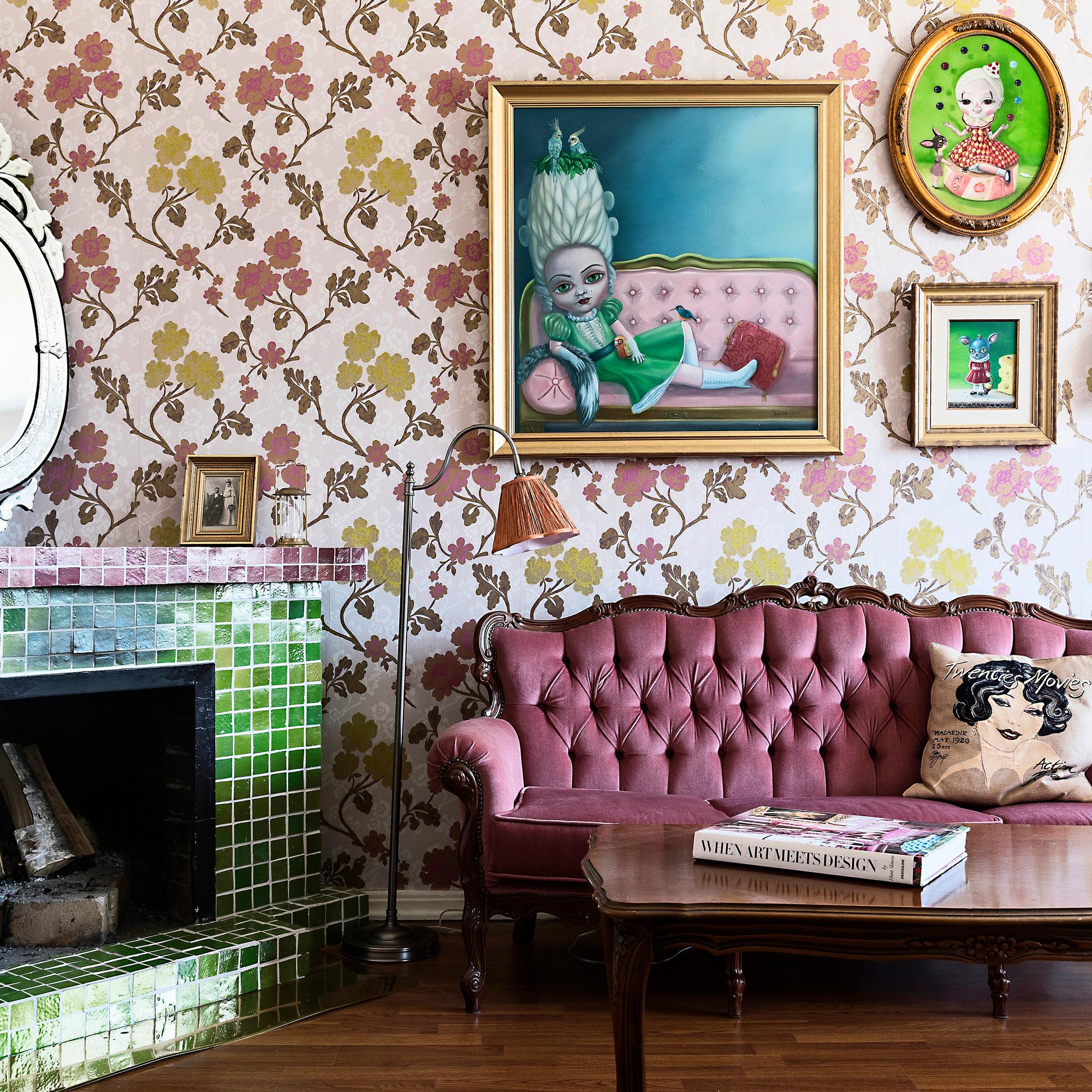 Villi, villimpi, villein! Maaritin lomakuplassa Hangossa on vihreä-pinkki keittiö ja seinillä kukkii ikikesä