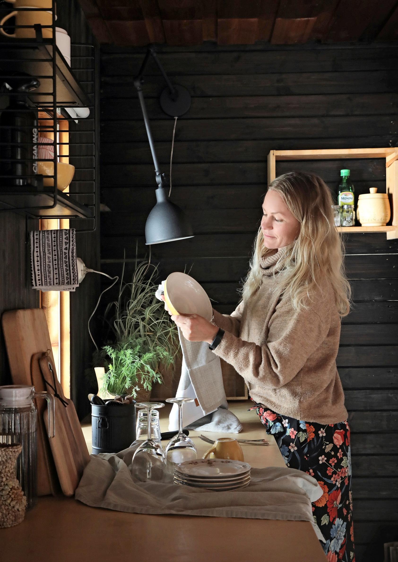 Elina mökkikeittiössä