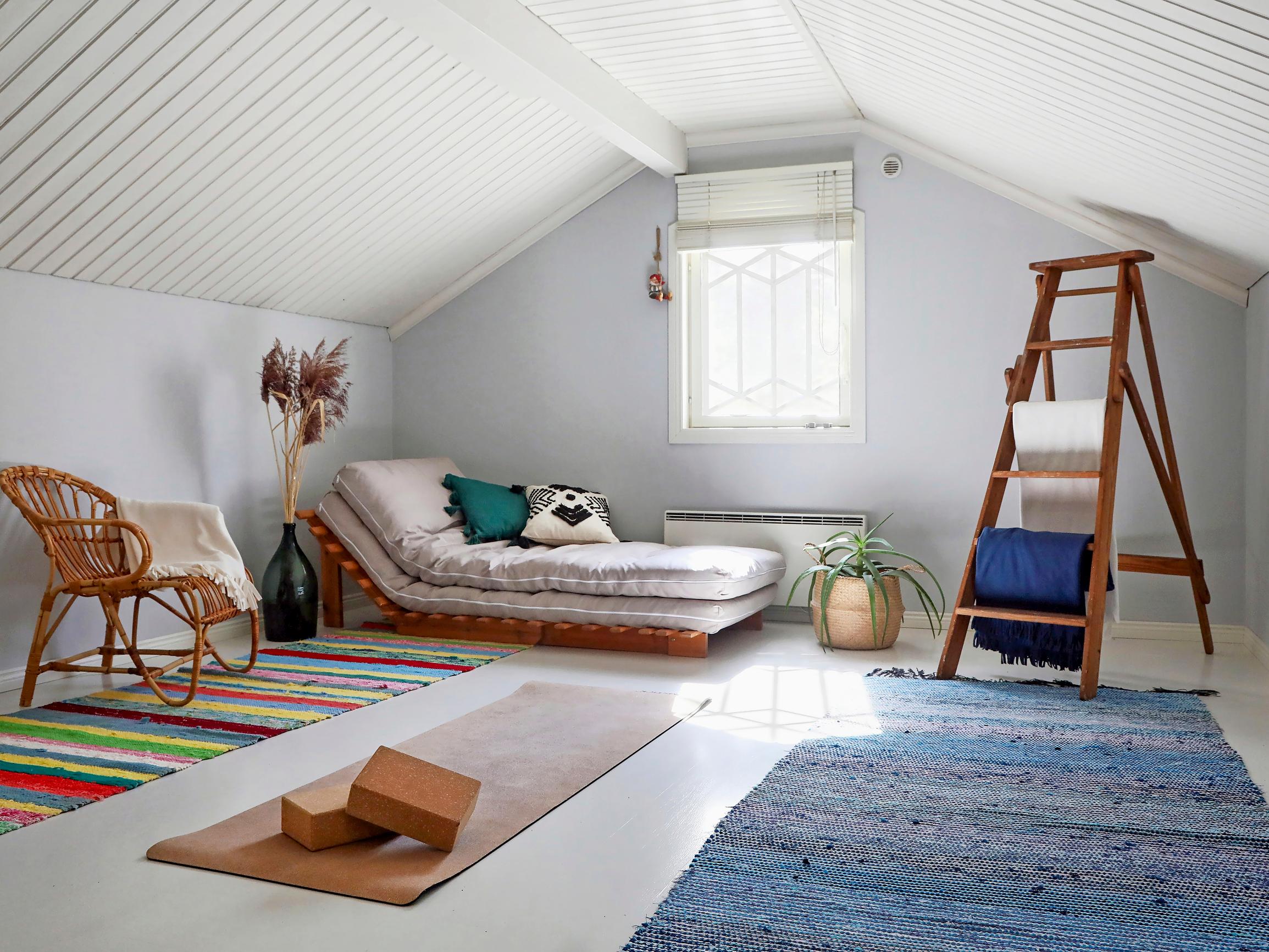 6 keinoa tuoda joogastudion tunnelmaa kotiin