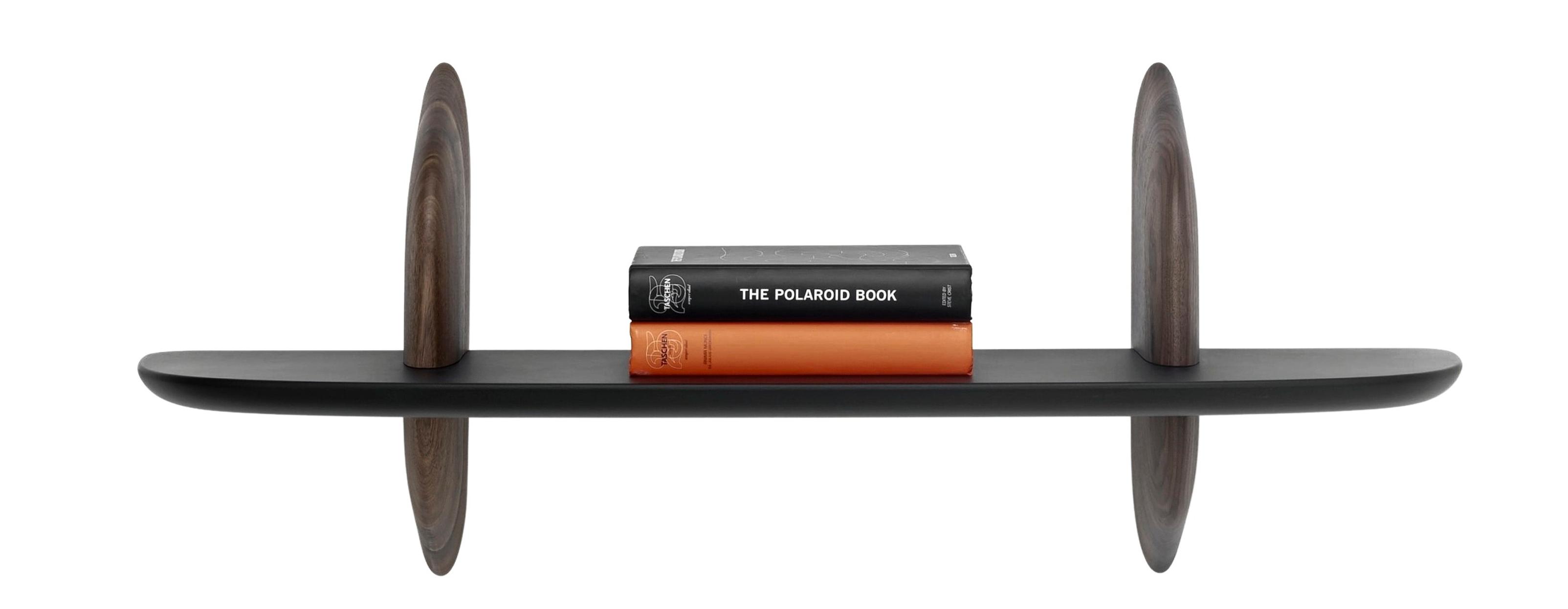 Ligne Roset'n Intervalle-seinähylly