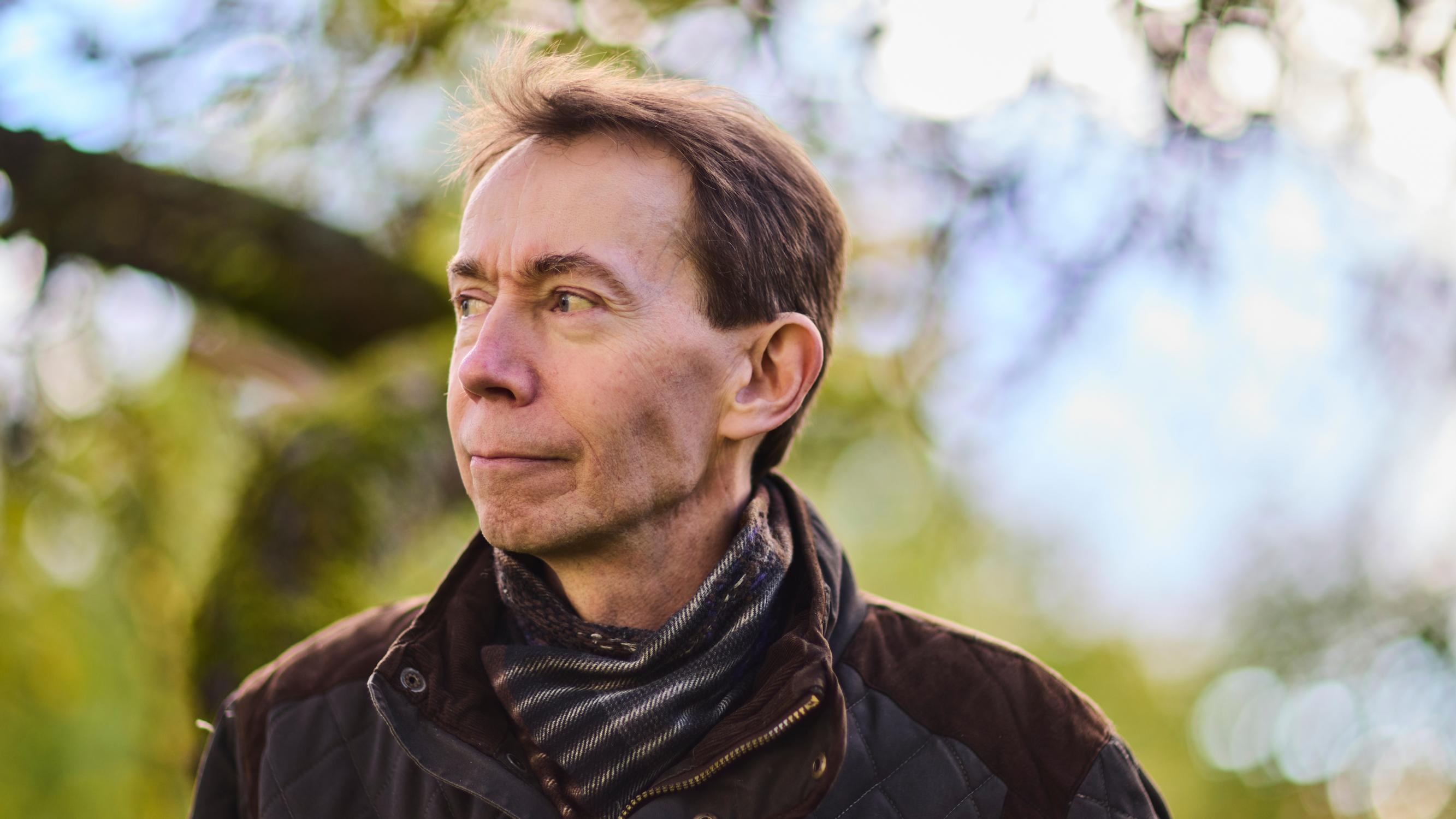 Juhan, 55, puoliso sairastui Alzheimeriin: ”Tuulan hymy on yhä sama, johon rakastuin”