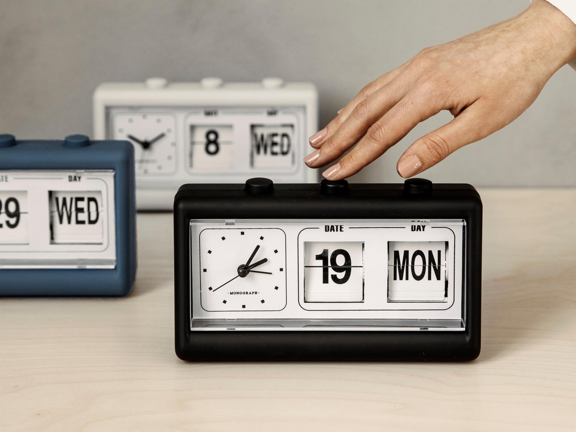 Takkuaako arki, pätkiikö muisti? Huoli pois: valikoimme avuksesi 6 tuotetta, joiden avulla otat kaaoksesta niskalenkin