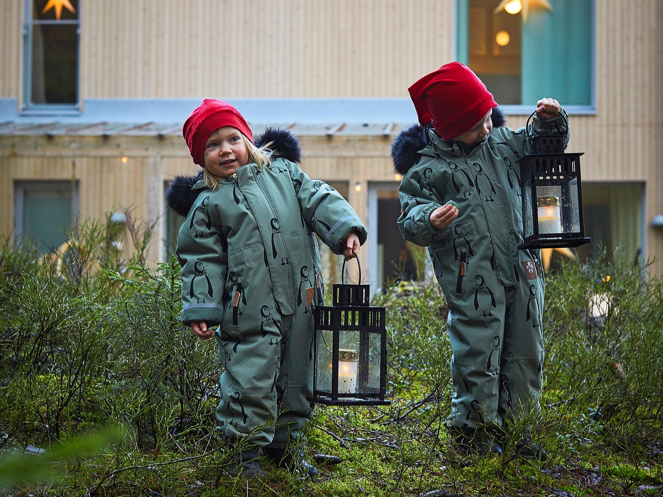 Luttisten minimalistinen joulukoti koristellaan valotähdillä ja havuilla: ”Meillä joulu on koko syksyn mittainen juttu”