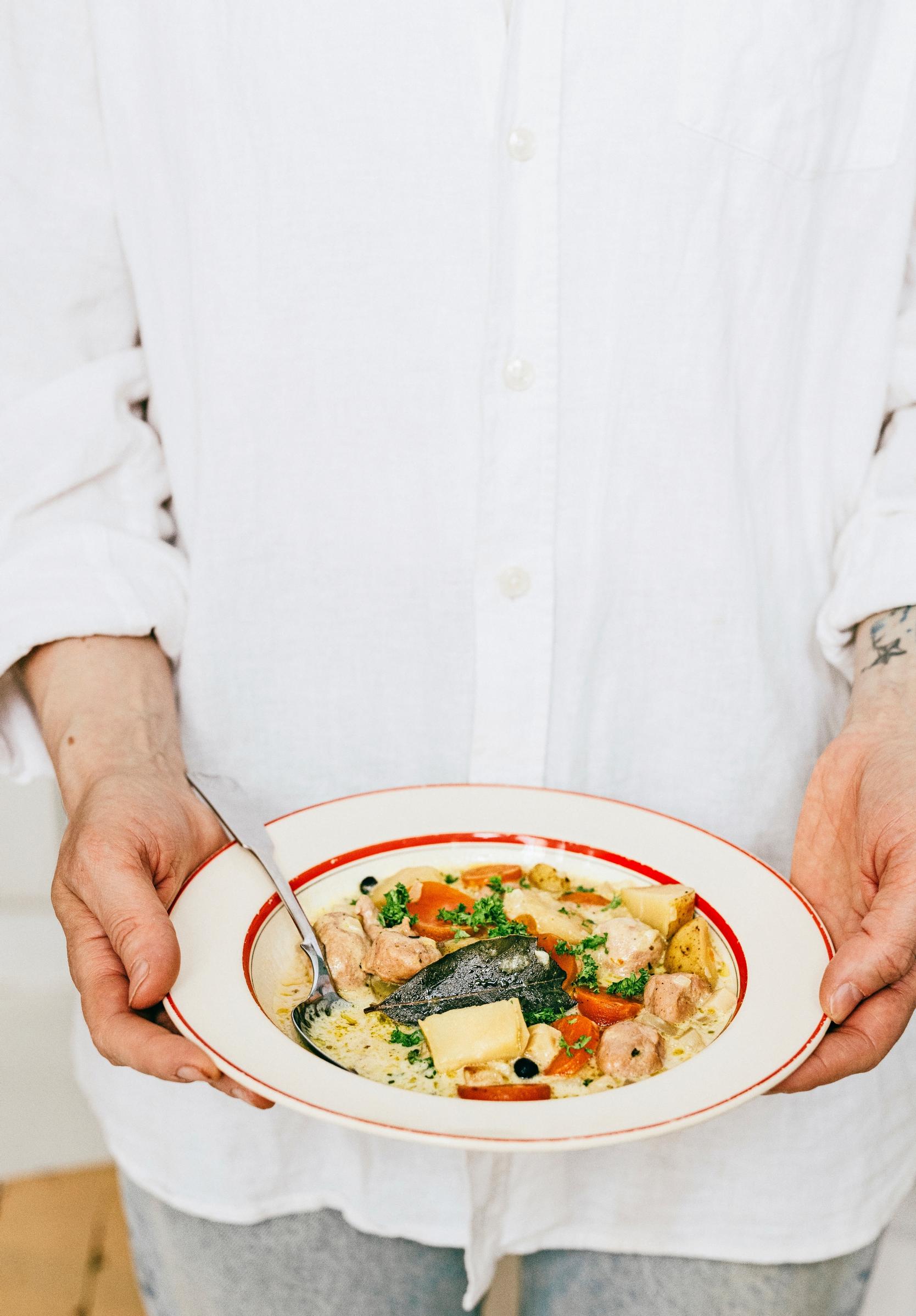 Mona Tähtisen siskonmakkarapata