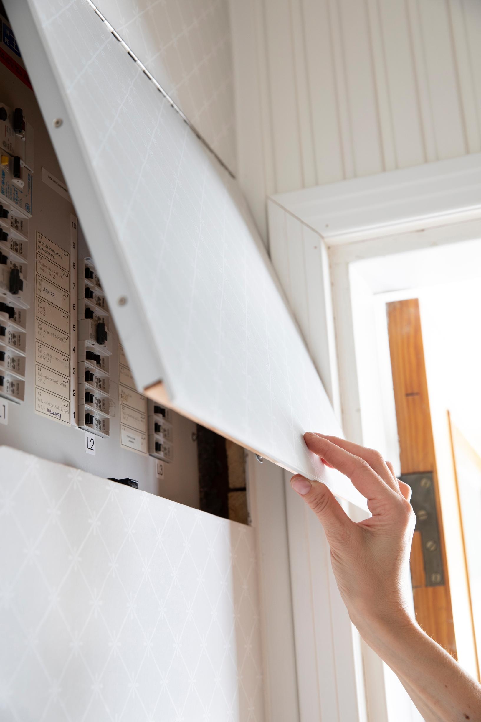 Sähkötaulu on piilossa kannen alla